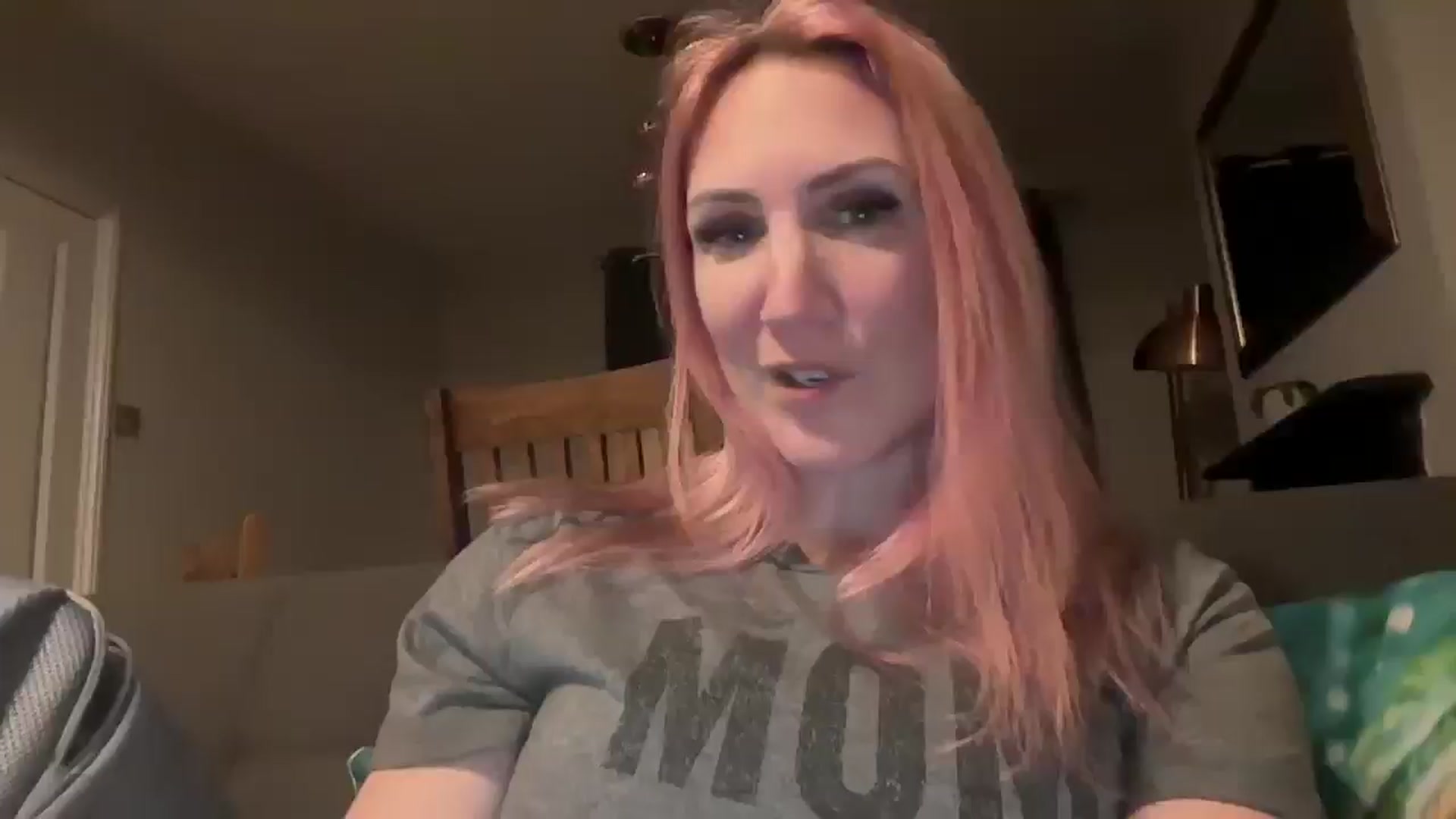 Gallery image thumbnail from Bellanoirxx's myfreecams stream on, 04/06/2026, 22:44 image 16 of 20