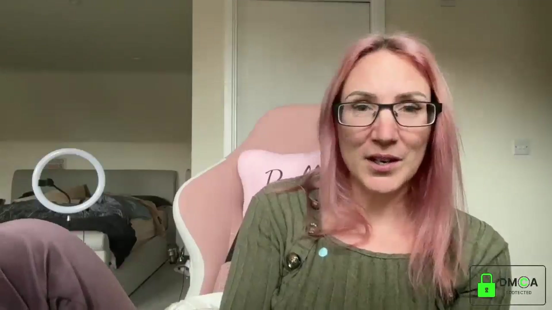 Gallery image thumbnail from Bellanoirxx's myfreecams stream on, 04/14/2026, 11:05 image 7 of 20