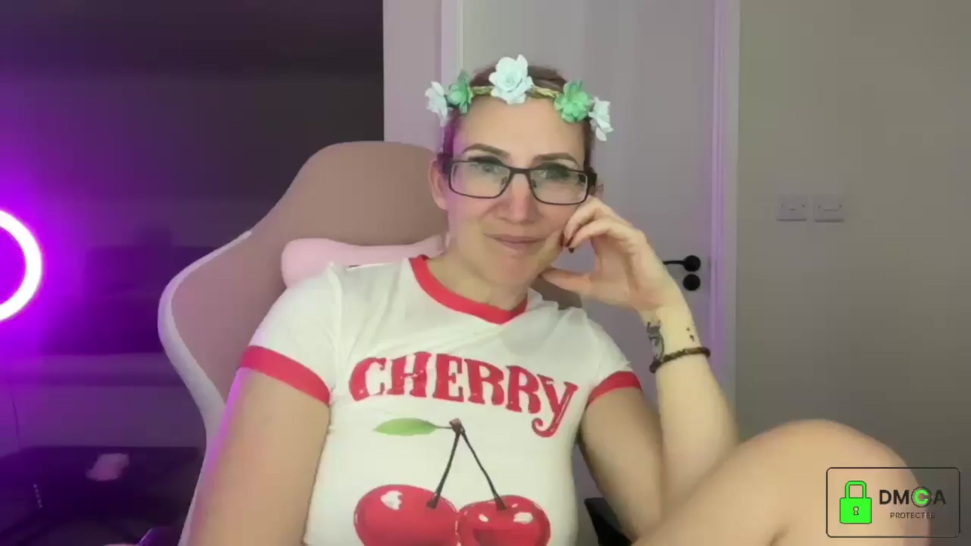 Gallery image thumbnail from Bellanoirxx's myfreecams stream on, 04/14/2026, 22:08 image 9 of 20
