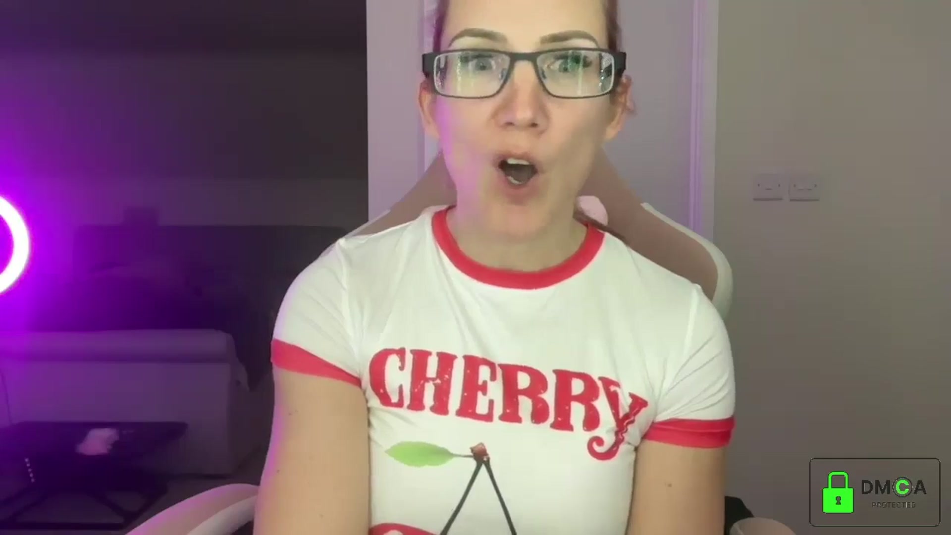 Gallery image thumbnail from Bellanoirxx's myfreecams stream on, 04/14/2026, 22:08 image 2 of 20