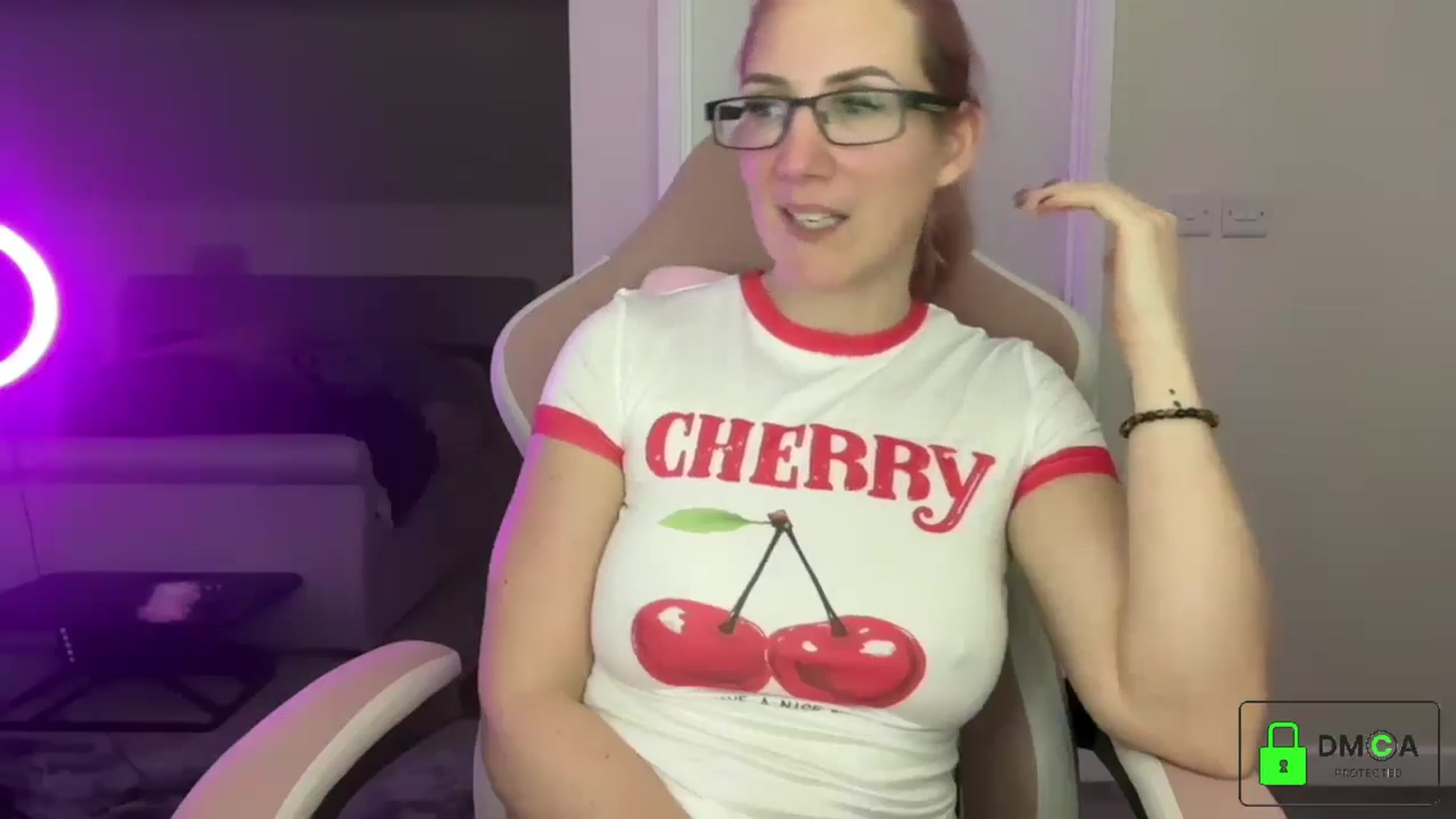 Gallery image thumbnail from Bellanoirxx's myfreecams stream on, 04/14/2026, 22:08 image 19 of 20