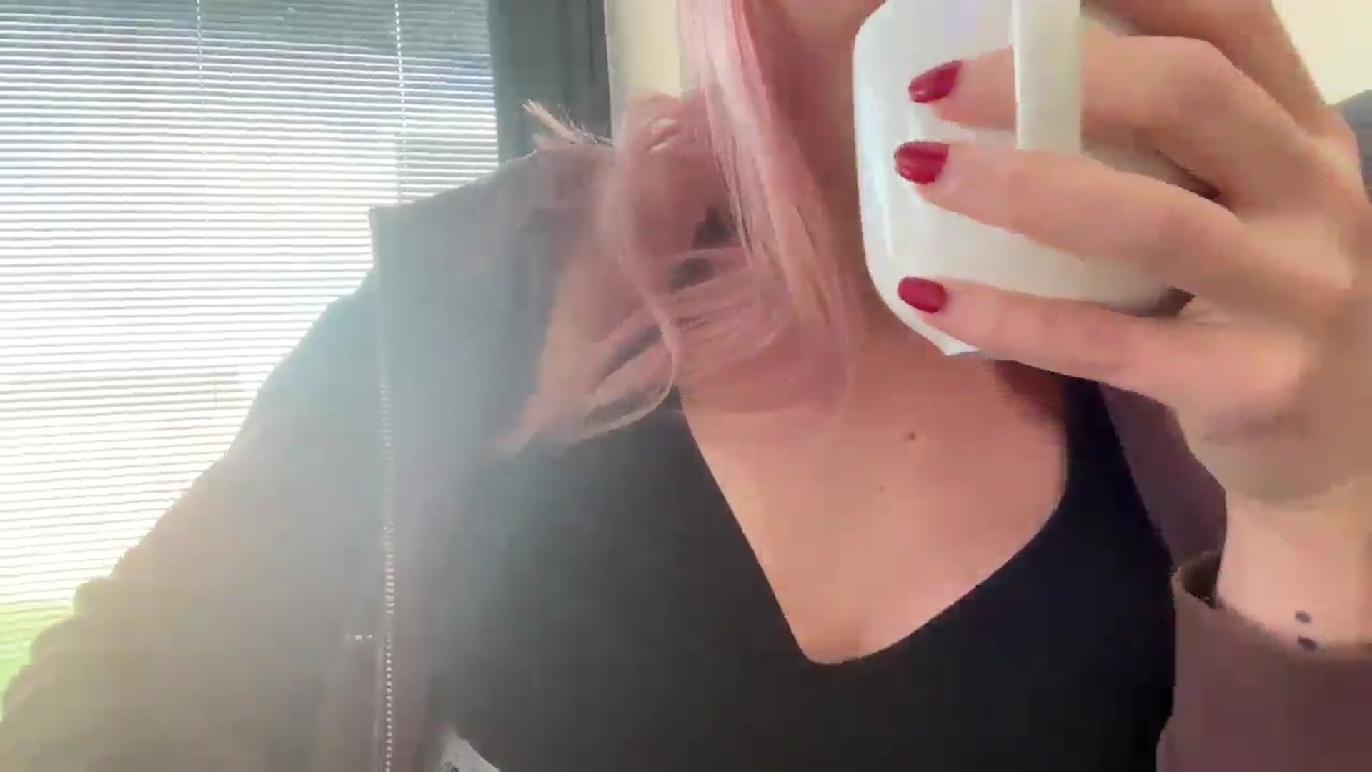 Gallery image thumbnail from Bellanoirxx's myfreecams stream on, 04/18/2026, 08:22 image 5 of 20