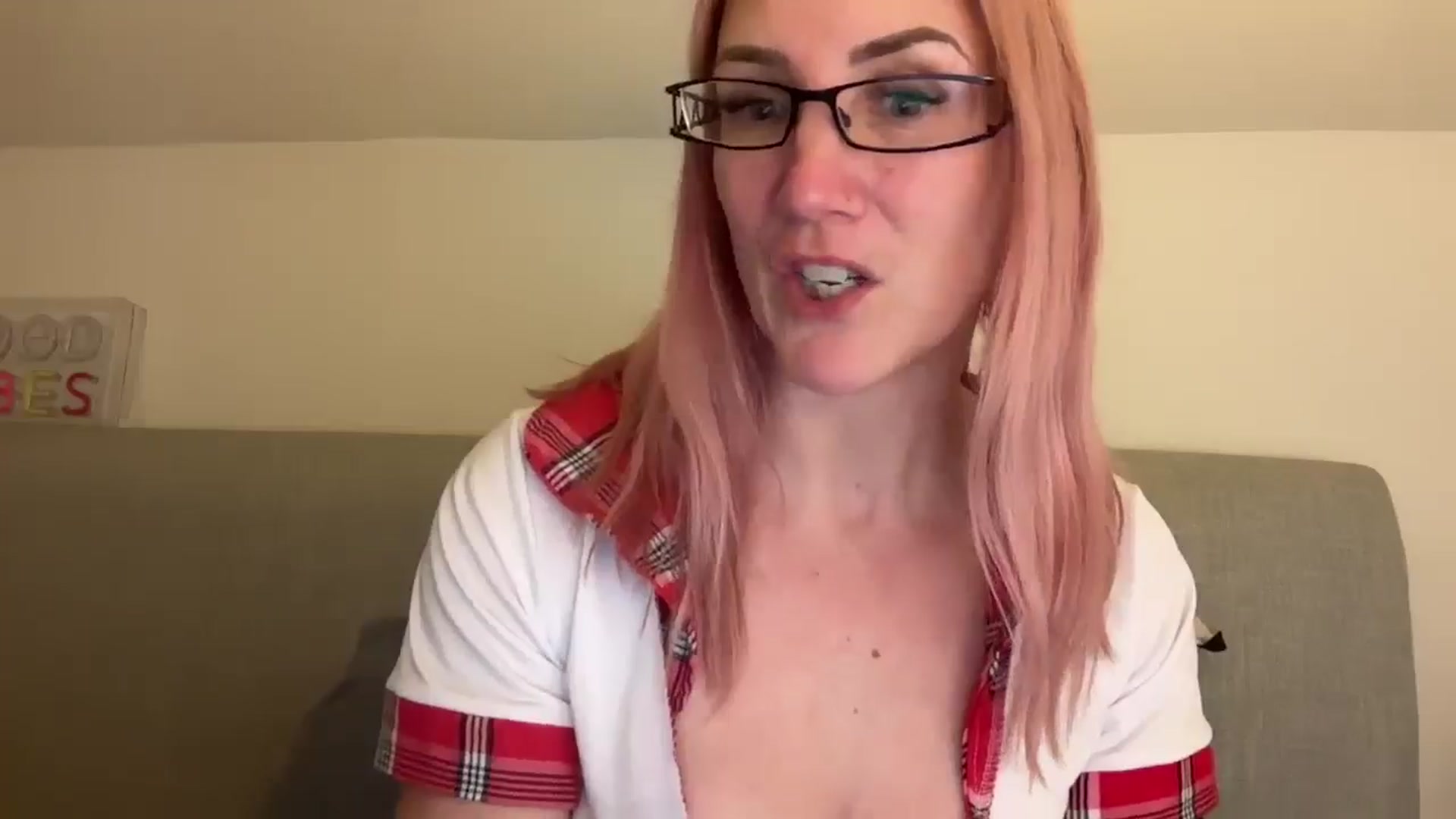 Gallery image thumbnail from Bellanoirxx's myfreecams stream on, 04/19/2026, 21:14 image 8 of 20