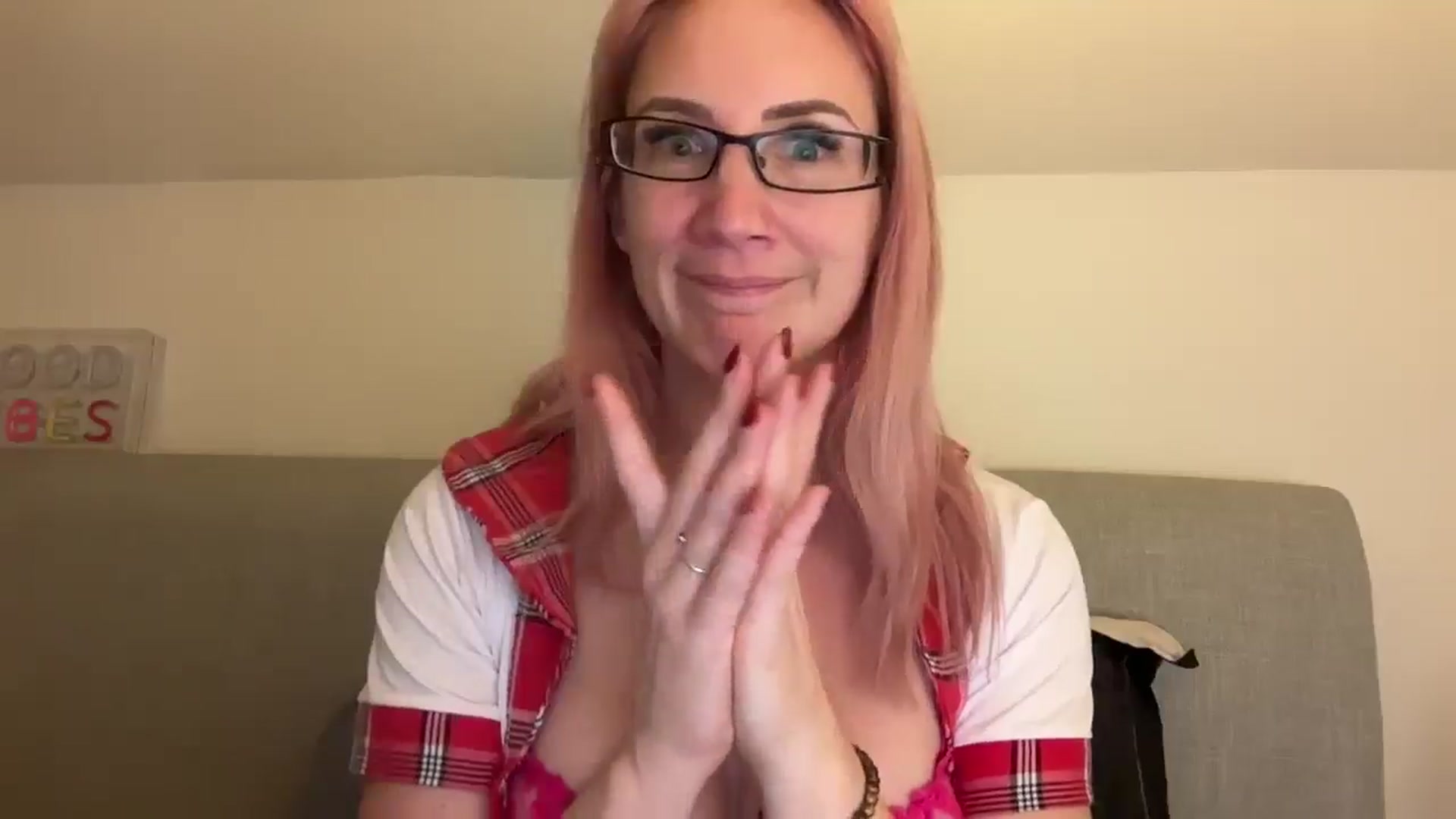 Gallery image thumbnail from Bellanoirxx's myfreecams stream on, 04/19/2026, 21:14 image 9 of 20