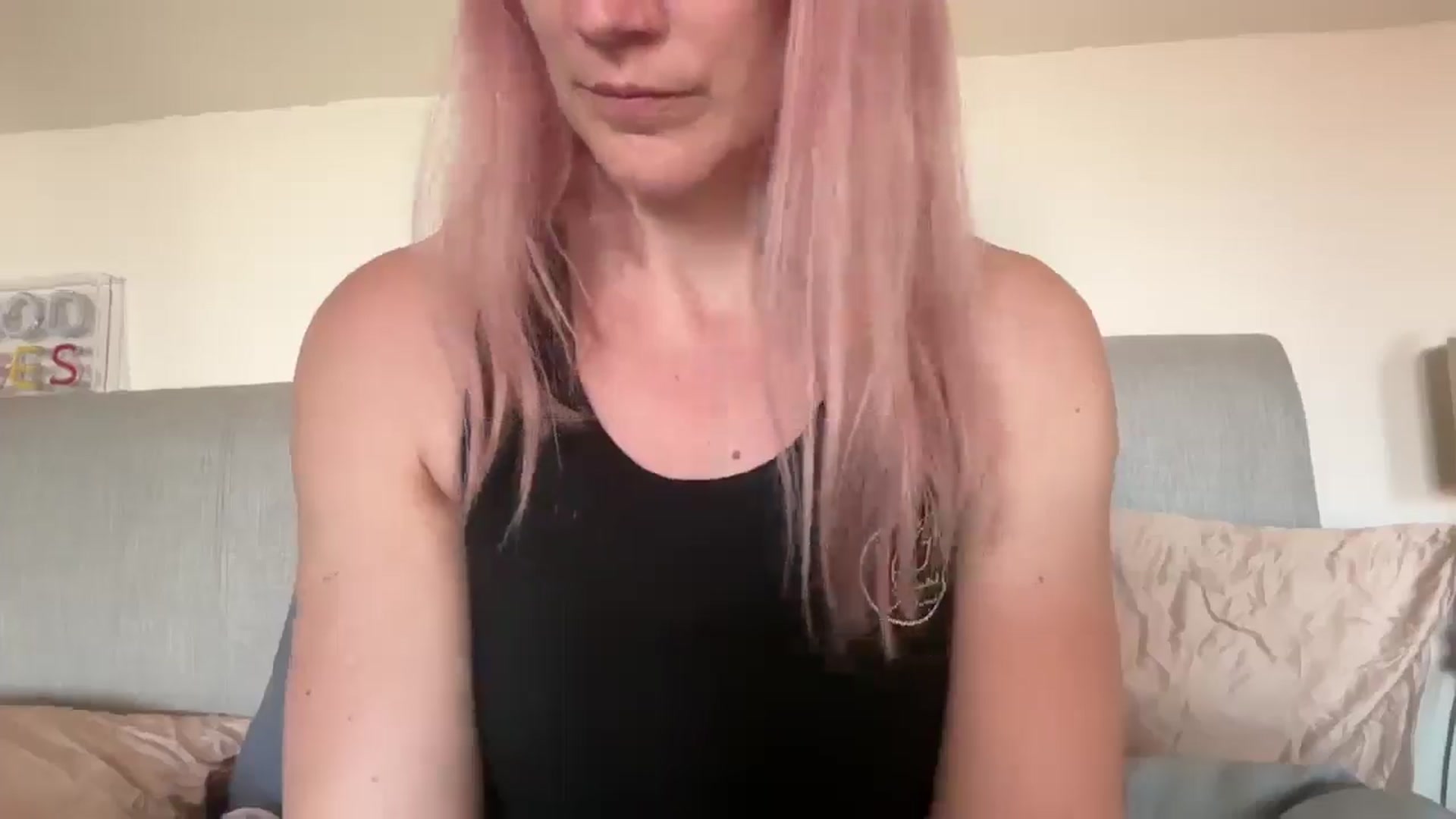 Gallery image thumbnail from Bellanoirxx's myfreecams stream on, 04/23/2026, 11:03 image 2 of 20