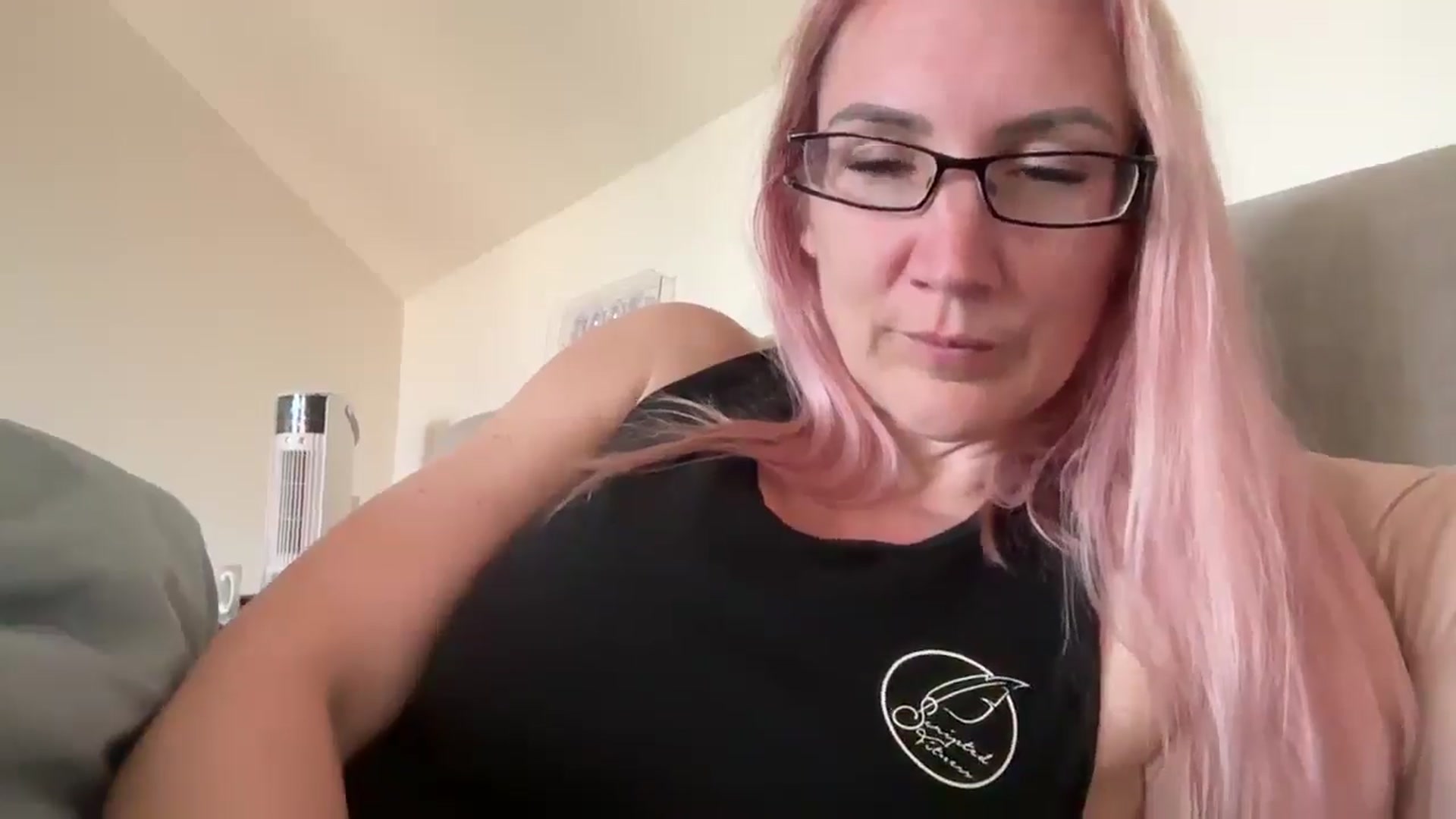 Gallery image thumbnail from Bellanoirxx's myfreecams stream on, 04/23/2026, 11:03 image 20 of 20