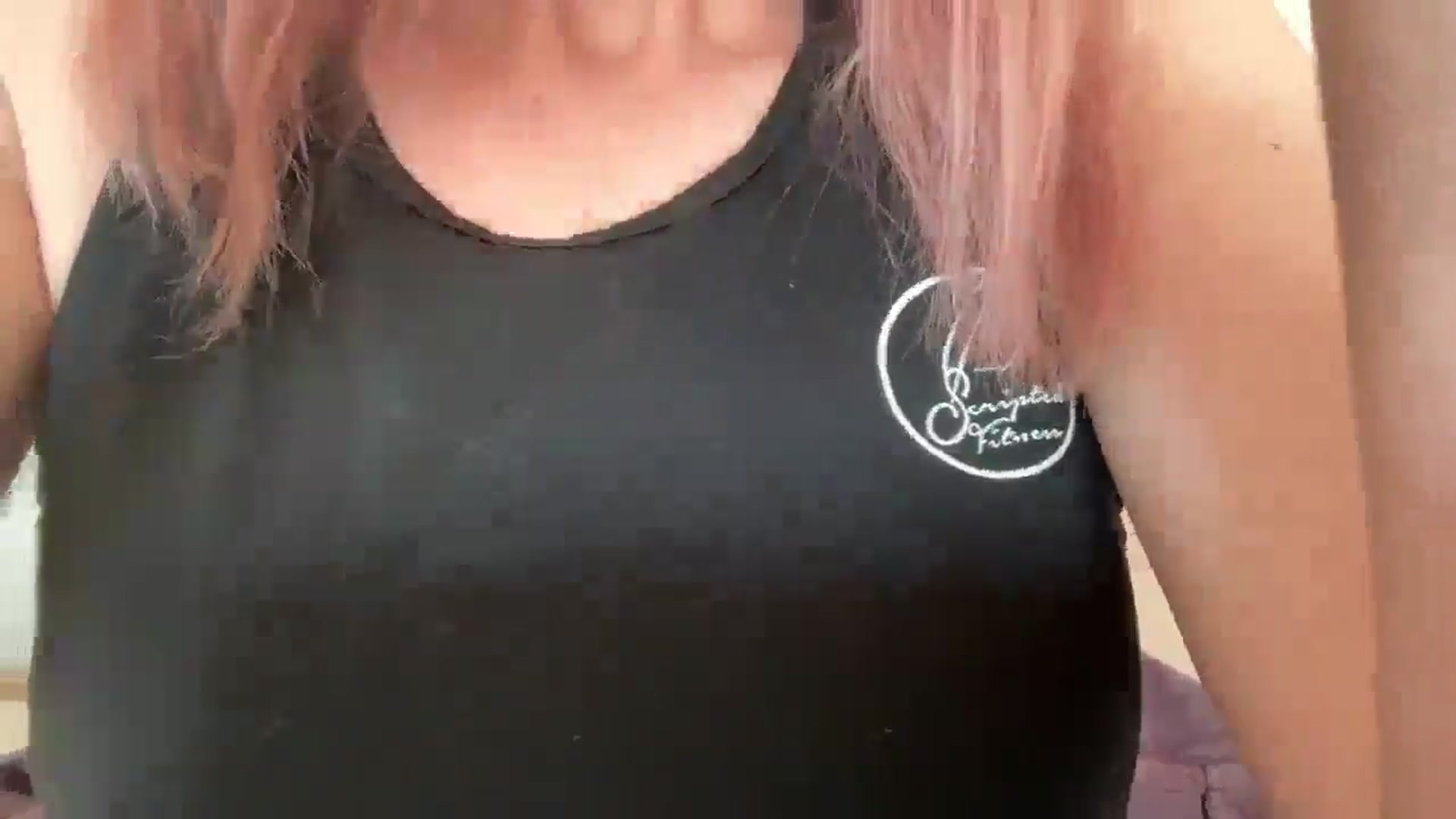 Gallery image thumbnail from Bellanoirxx's myfreecams stream on, 04/24/2026, 08:57 image 2 of 20