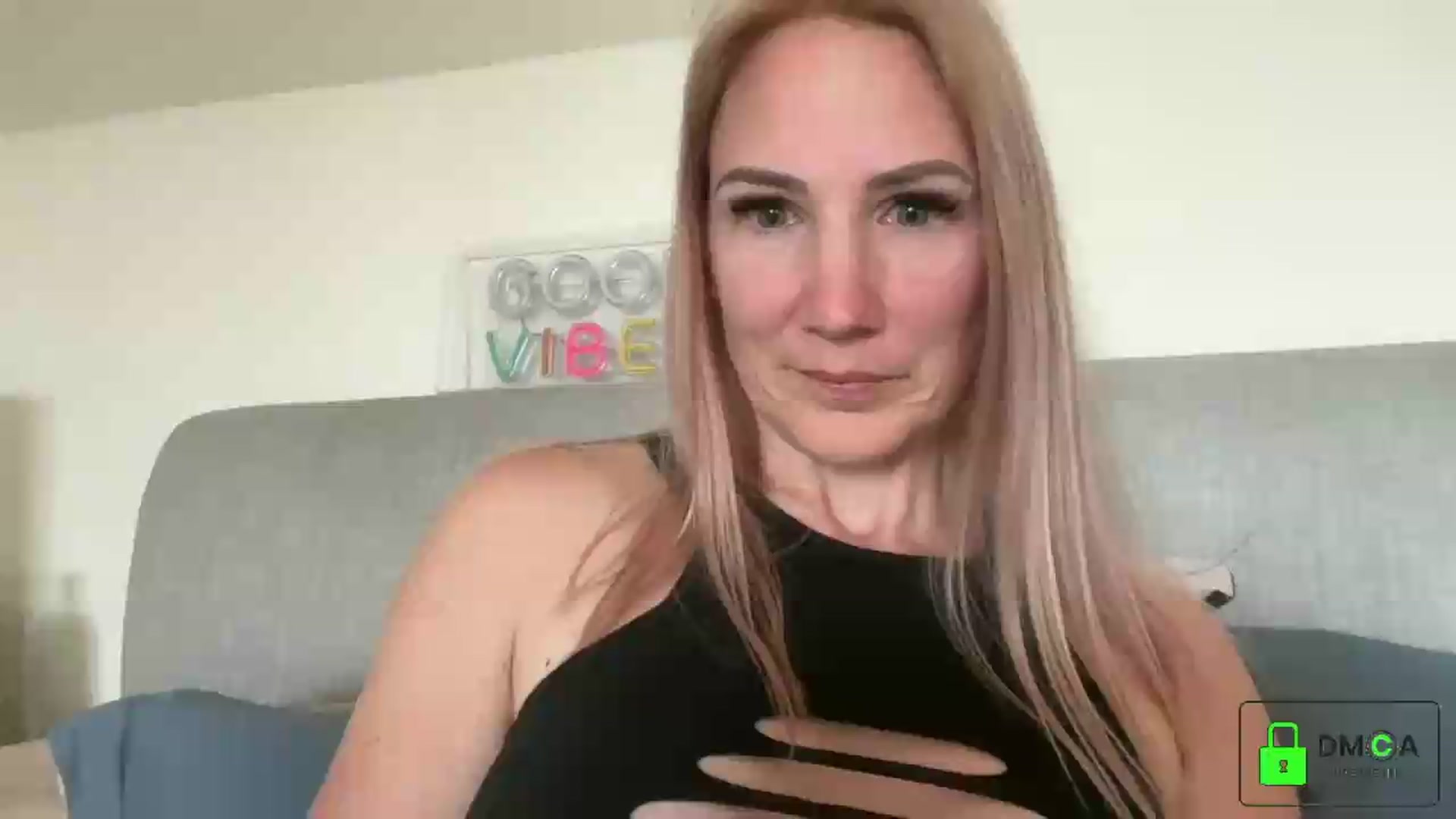 Gallery image thumbnail from Bellanoirxx's myfreecams stream on, 05/01/2026, 09:28 image 1 of 20