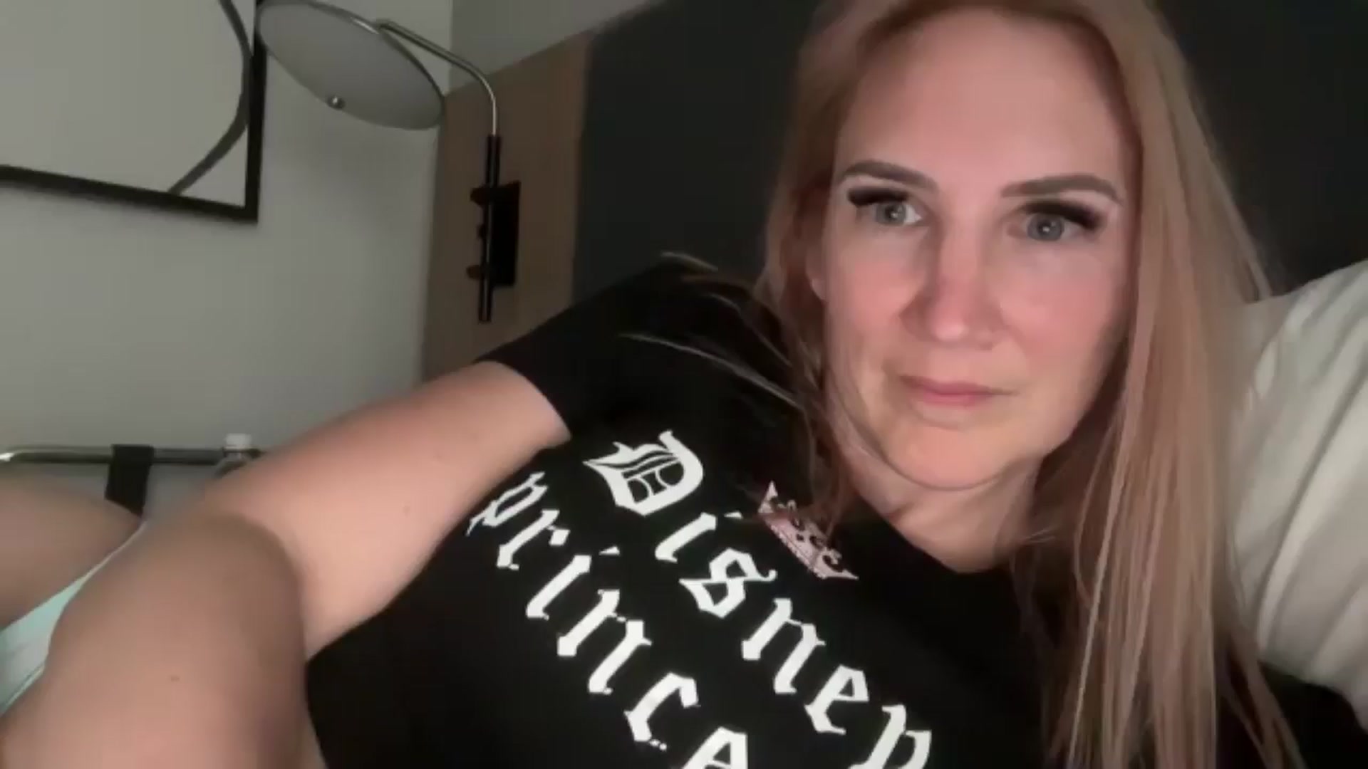 Gallery image thumbnail from Bellanoirxx's myfreecams stream on, 05/02/2026, 23:03 image 8 of 20