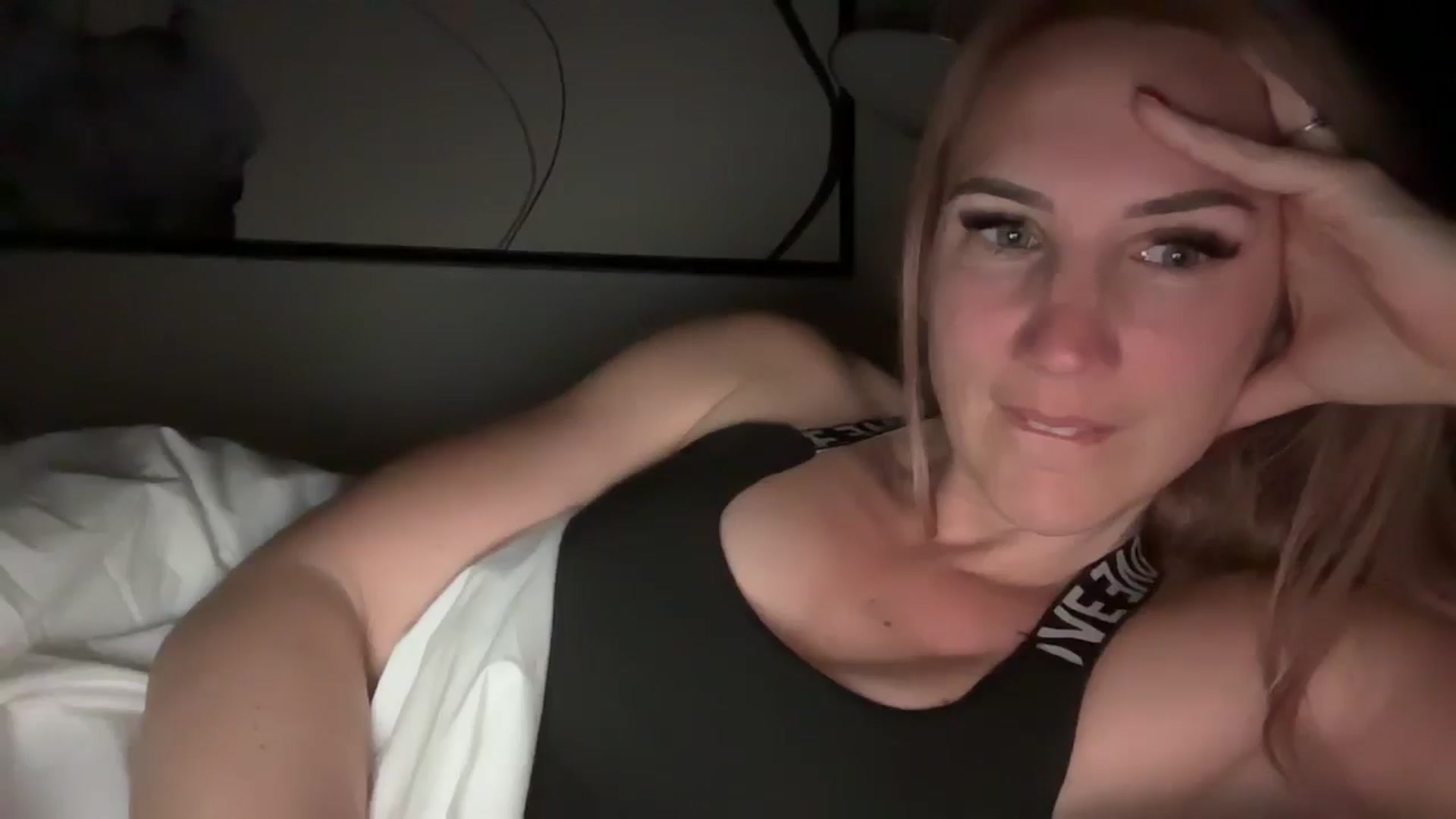 Gallery image thumbnail from Bellanoirxx's myfreecams stream on, 05/03/2026, 09:05 image 8 of 20