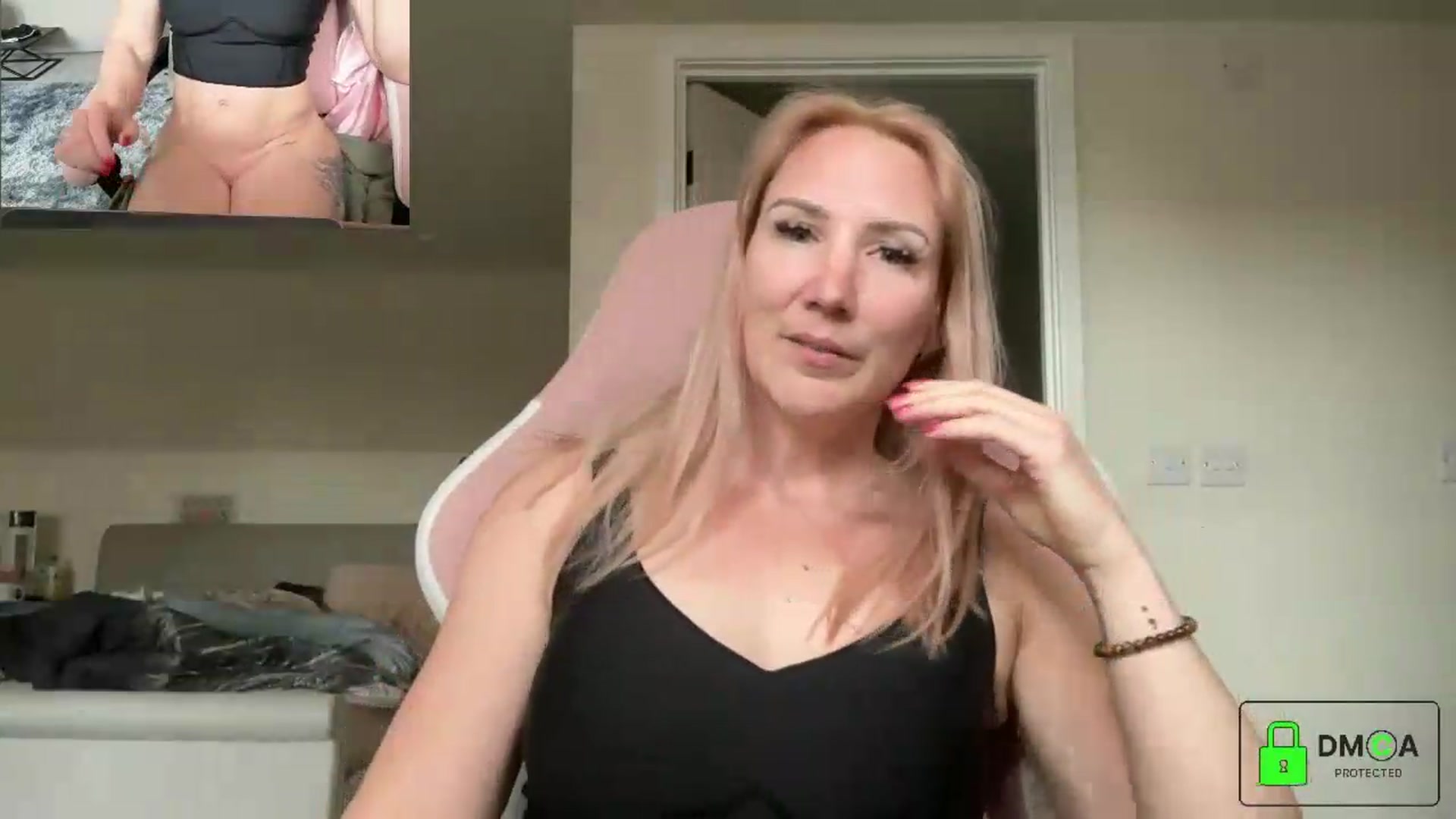 Gallery image thumbnail from Bellanoirxx's myfreecams stream on, 05/05/2026, 09:28 image 16 of 20