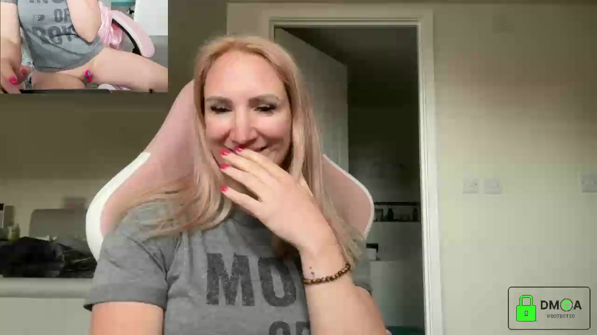 Gallery image thumbnail from Bellanoirxx's myfreecams stream on, 05/05/2026, 10:41 image 8 of 20