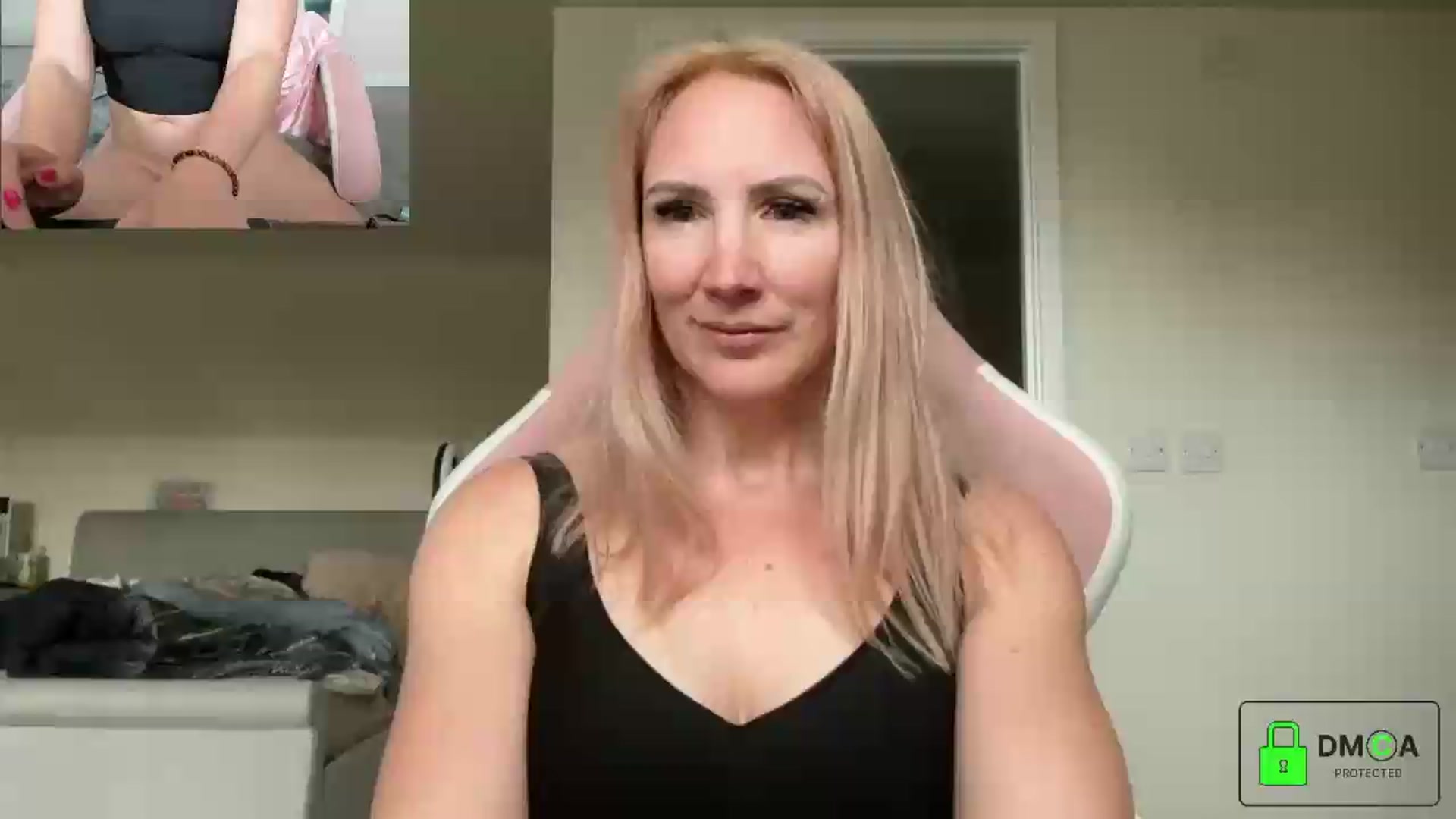 Gallery image thumbnail from Bellanoirxx's myfreecams stream on, 05/05/2026, 10:41 image 7 of 20