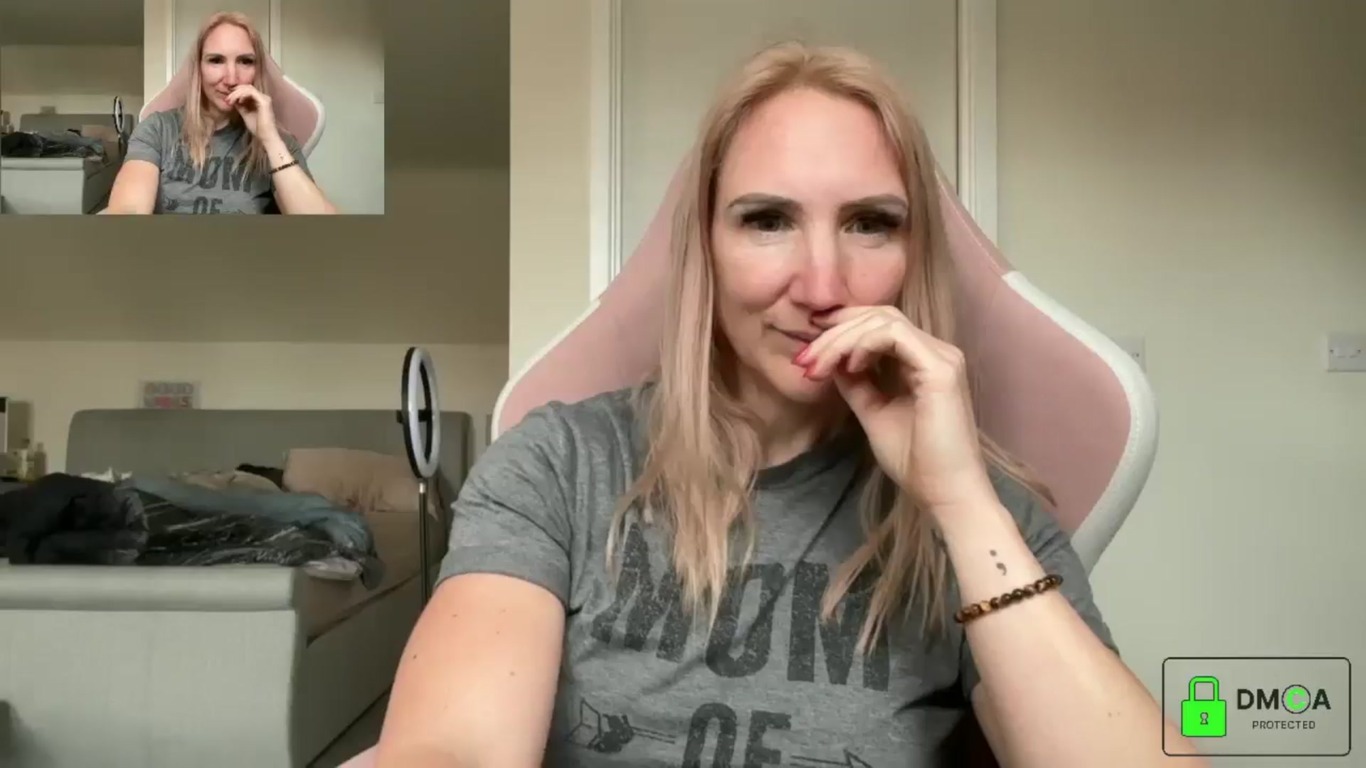 Gallery image thumbnail from Bellanoirxx's myfreecams stream on, 05/05/2026, 11:19 image 2 of 20