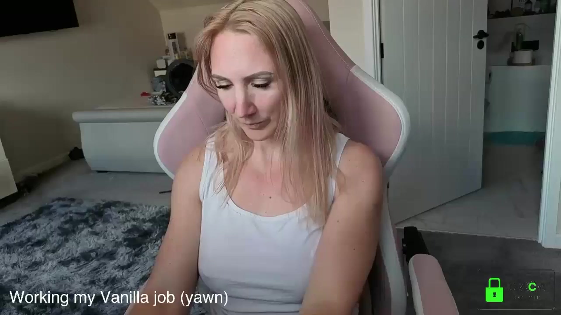 Gallery image thumbnail from Bellanoirxx's myfreecams stream on, 05/11/2026, 13:34 image 11 of 20