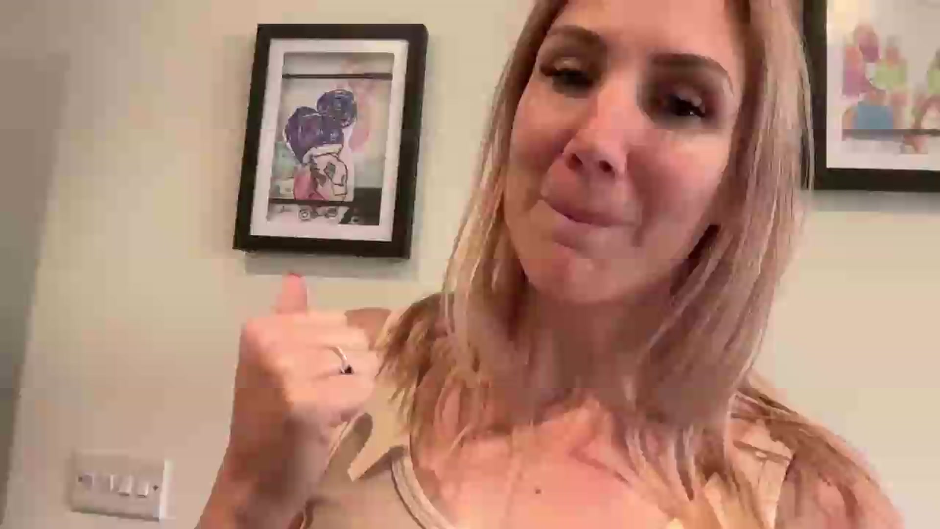 Gallery image thumbnail from Bellanoirxx's myfreecams stream on, 05/13/2026, 13:56 image 2 of 20