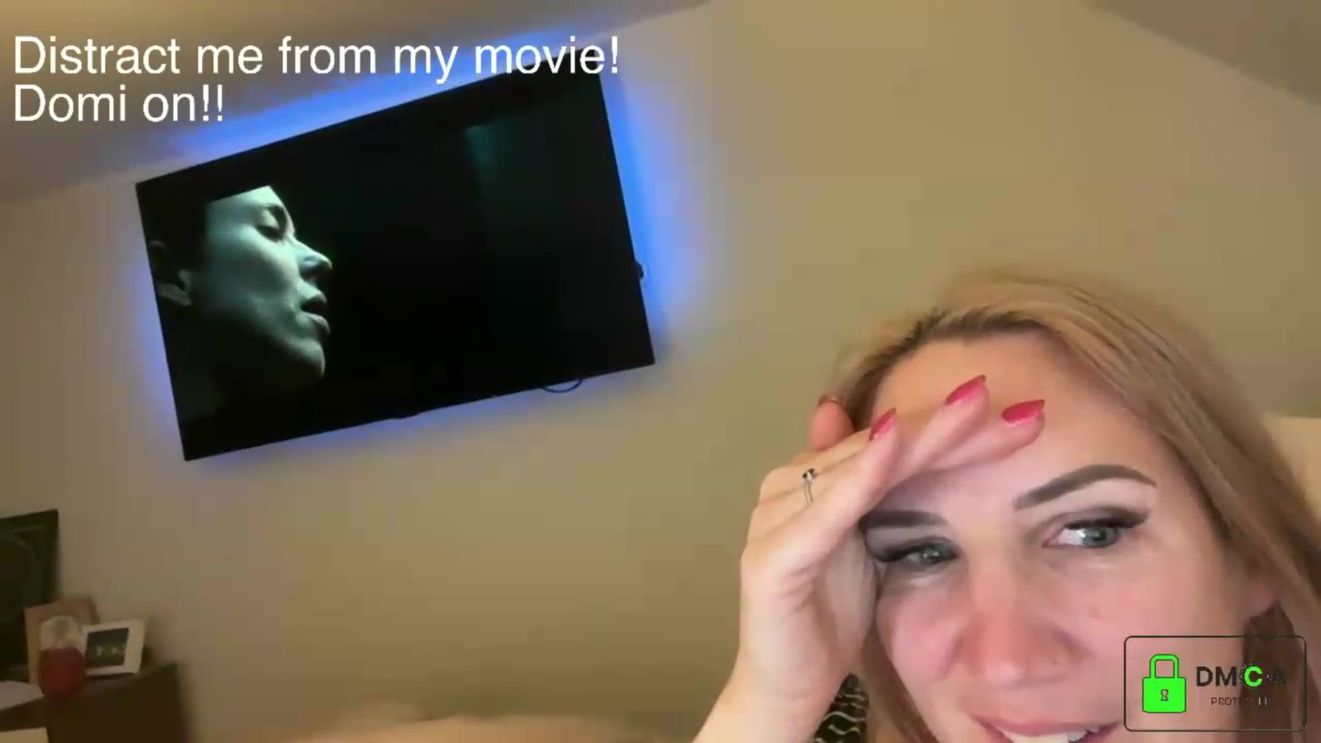 Gallery image thumbnail from Bellanoirxx's myfreecams stream on, 05/17/2026, 01:54 image 6 of 20