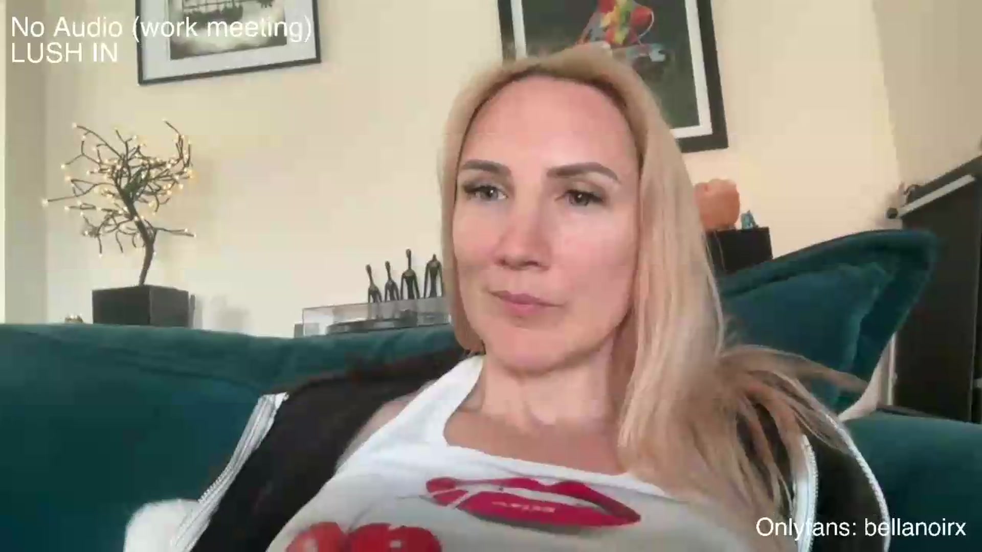 Gallery image thumbnail from Bellanoirxx's myfreecams stream on, 05/18/2026, 11:13 image 18 of 20