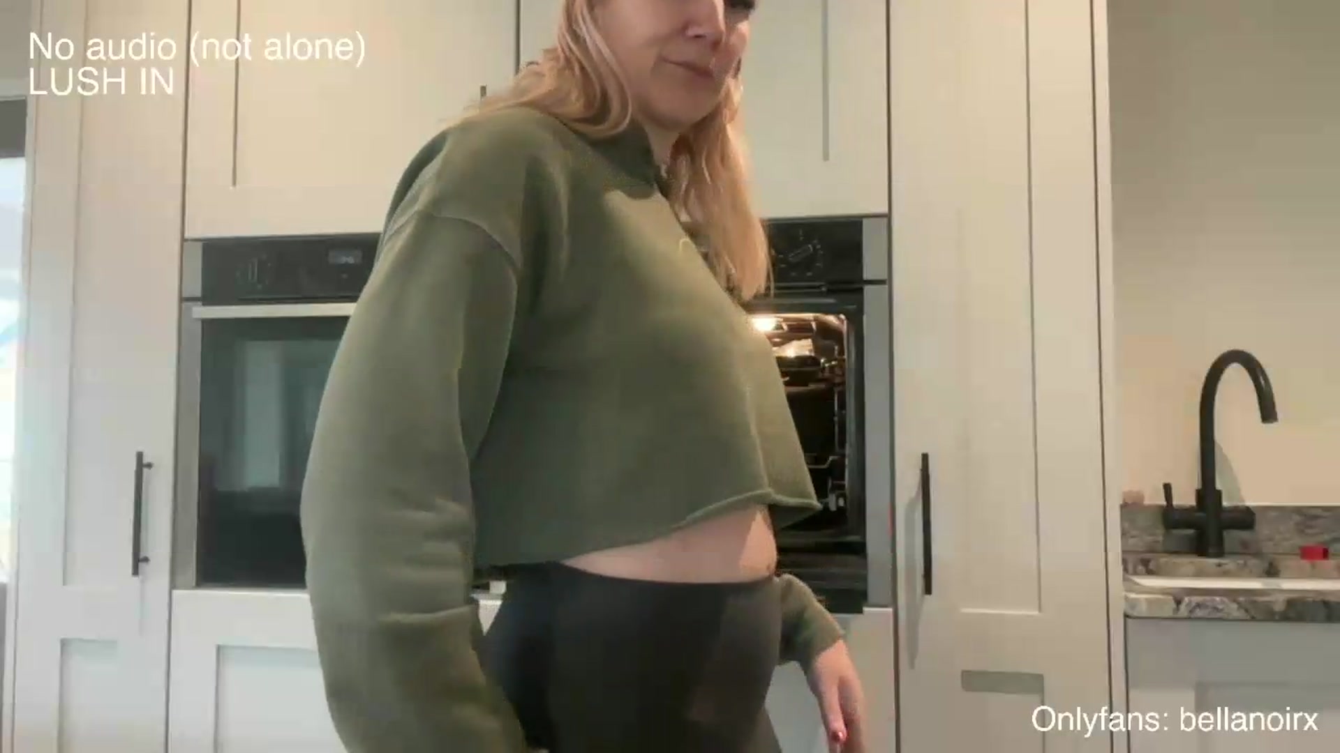 Gallery image thumbnail from Bellanoirxx's myfreecams stream on, 05/21/2026, 12:59 image 15 of 20