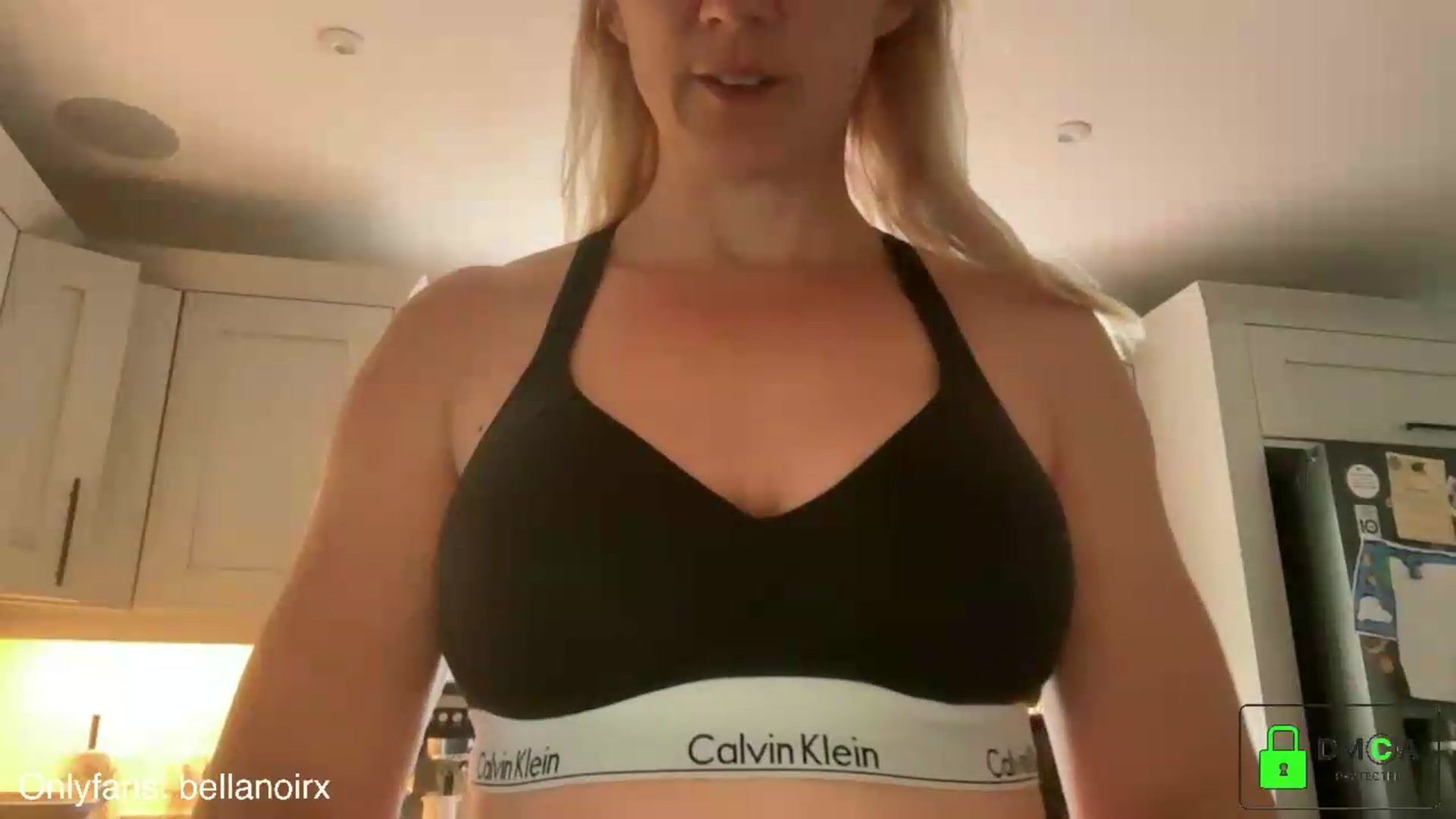 Gallery image thumbnail from Bellanoirxx's myfreecams stream on, 05/28/2026, 08:29 image 19 of 20