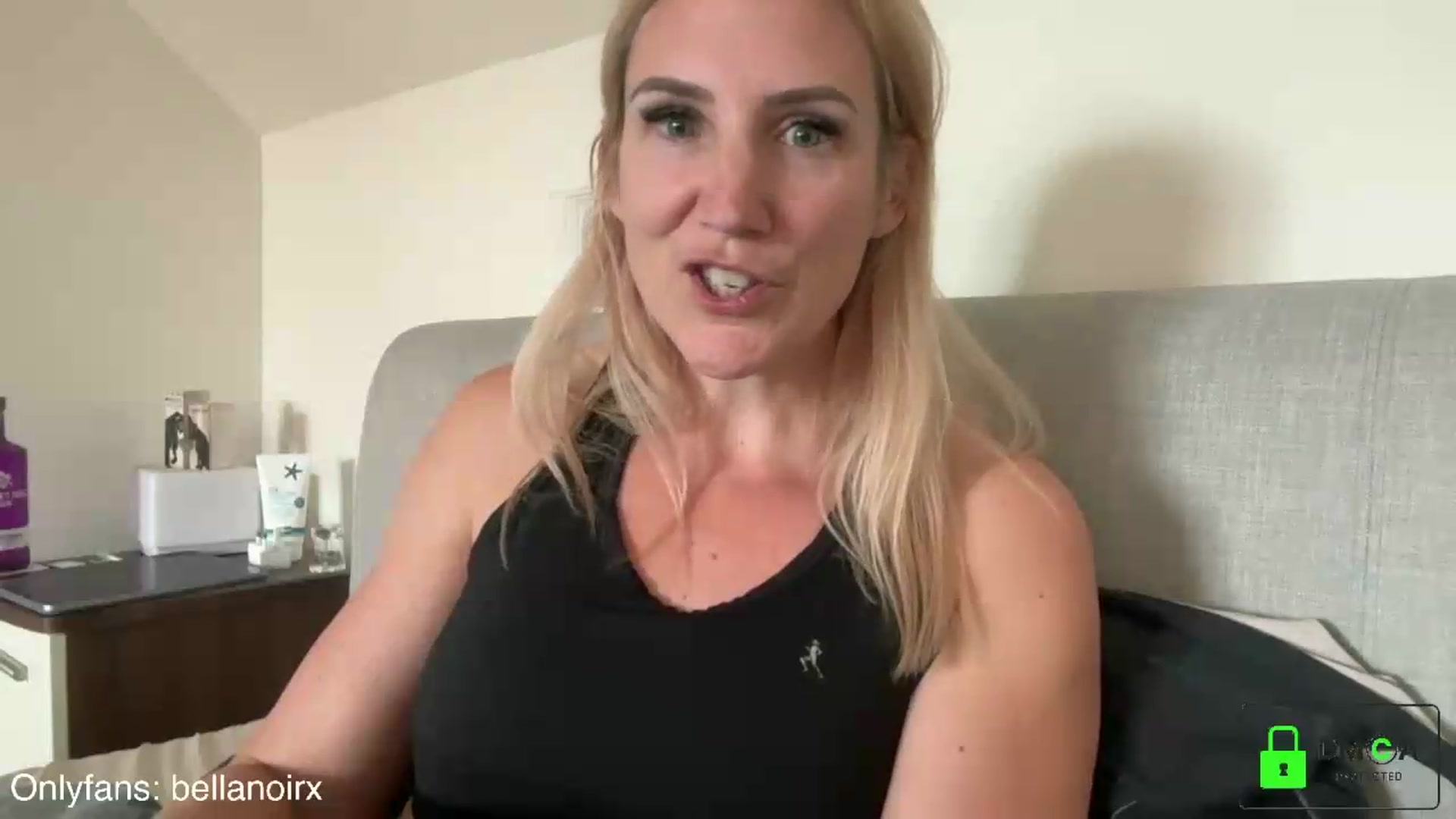 Gallery image thumbnail from Bellanoirxx's myfreecams stream on, 06/05/2026, 10:55 image 10 of 20