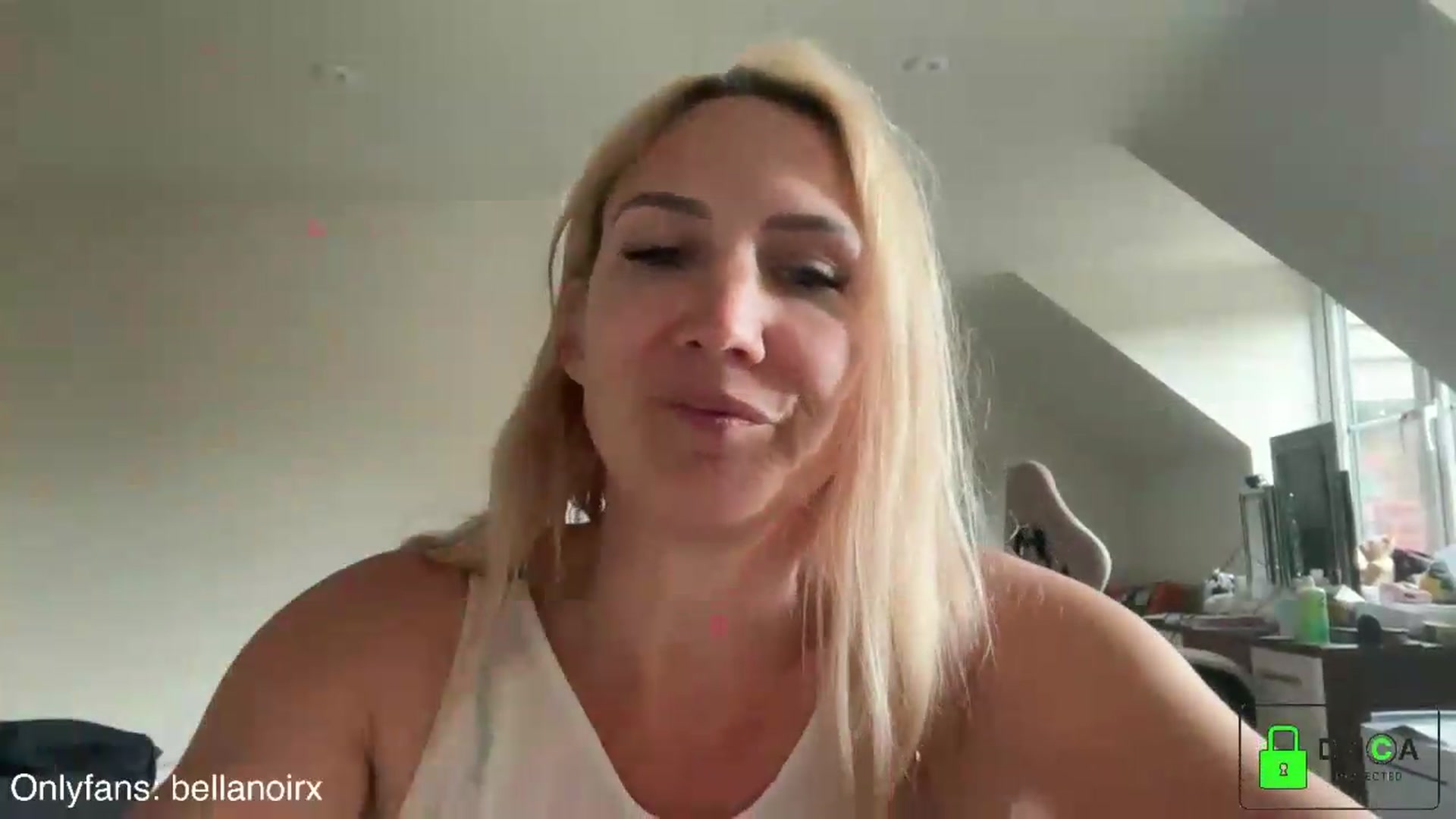 Gallery image thumbnail from Bellanoirxx's myfreecams stream on, 06/08/2026, 12:12 image 8 of 20