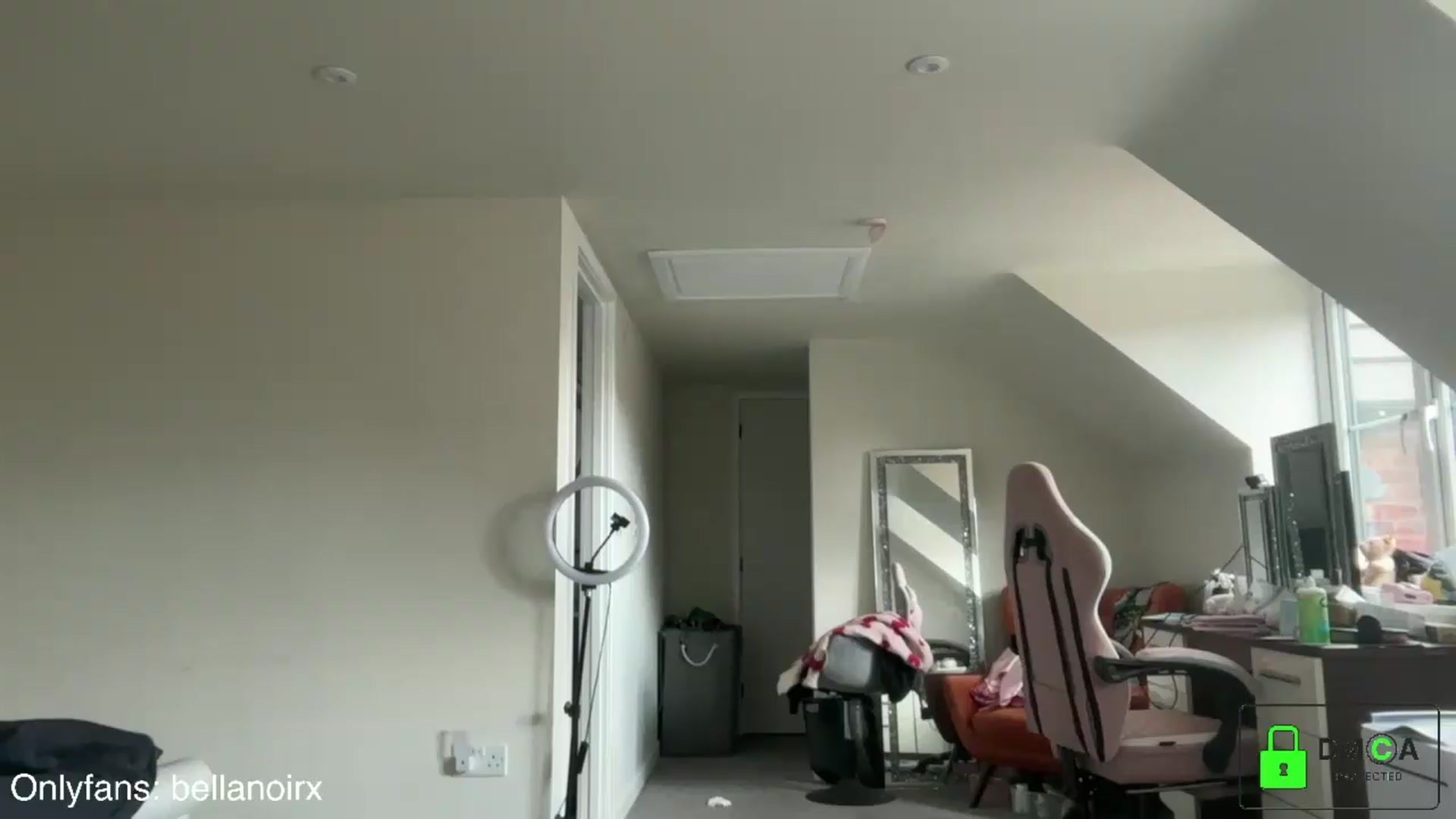 Gallery image thumbnail from Bellanoirxx's myfreecams stream on, 06/08/2026, 12:12 image 7 of 20