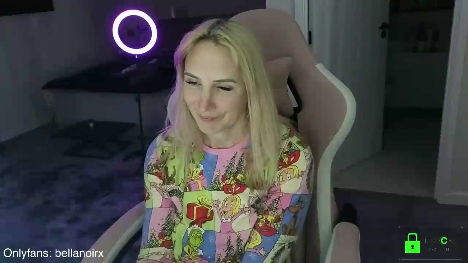 Gallery image thumbnail from Bellanoirxx's myfreecams stream on, 06/09/2026, 24:01 image 16 of 20