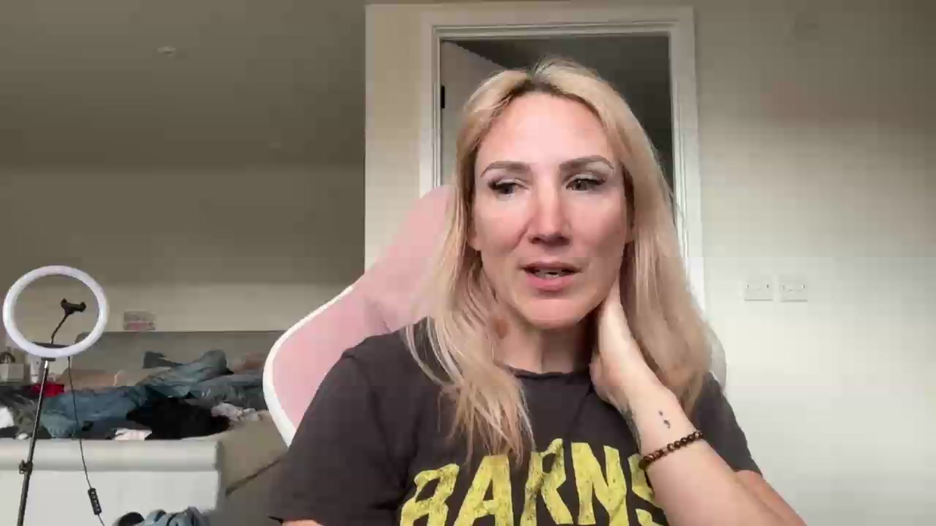 Gallery image thumbnail from Bellanoirxx's myfreecams stream on, 06/09/2026, 09:05 image 14 of 20