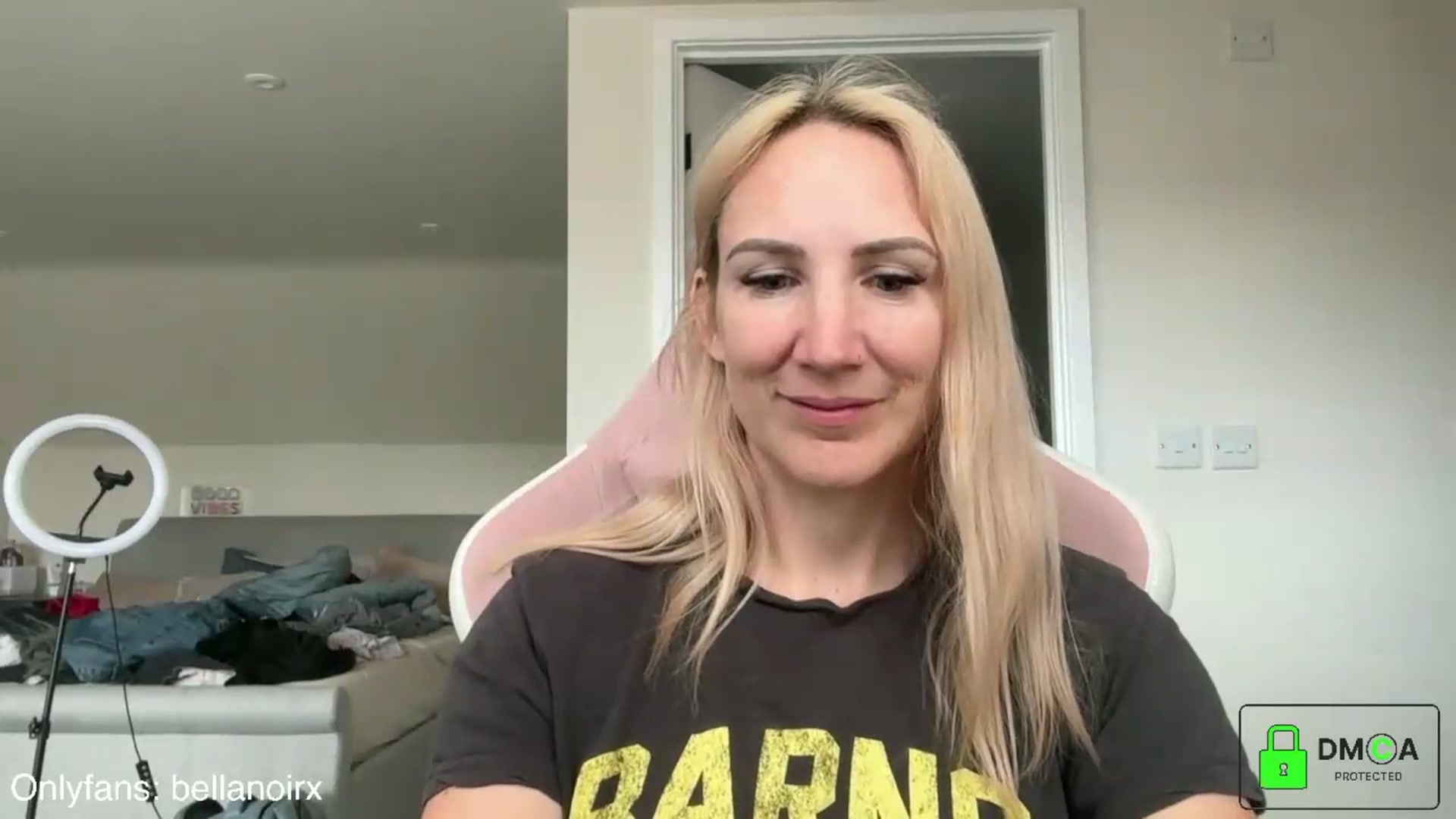 Gallery image thumbnail from Bellanoirxx's myfreecams stream on, 06/09/2026, 09:05 image 4 of 20