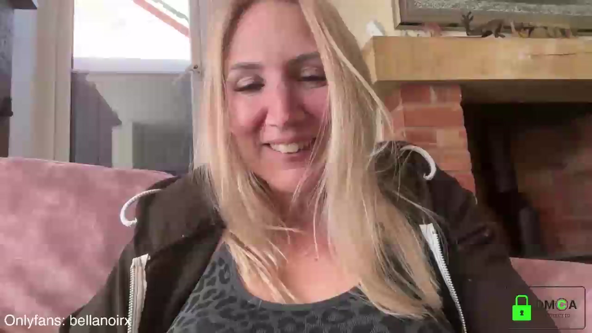 Gallery image thumbnail from Bellanoirxx's myfreecams stream on, 06/12/2026, 14:36 image 1 of 20