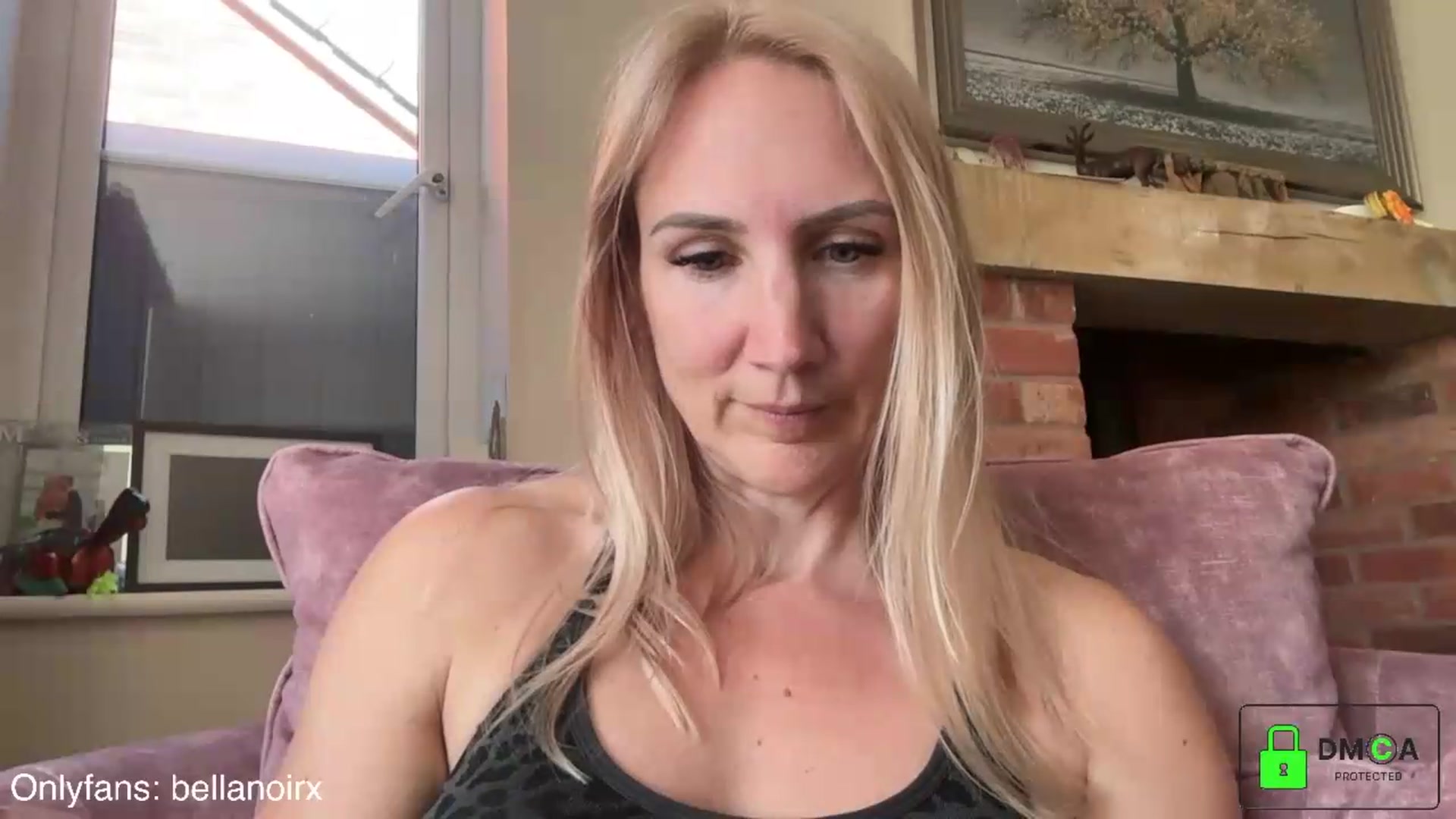 Gallery image thumbnail from Bellanoirxx's myfreecams stream on, 06/12/2026, 16:14 image 5 of 20