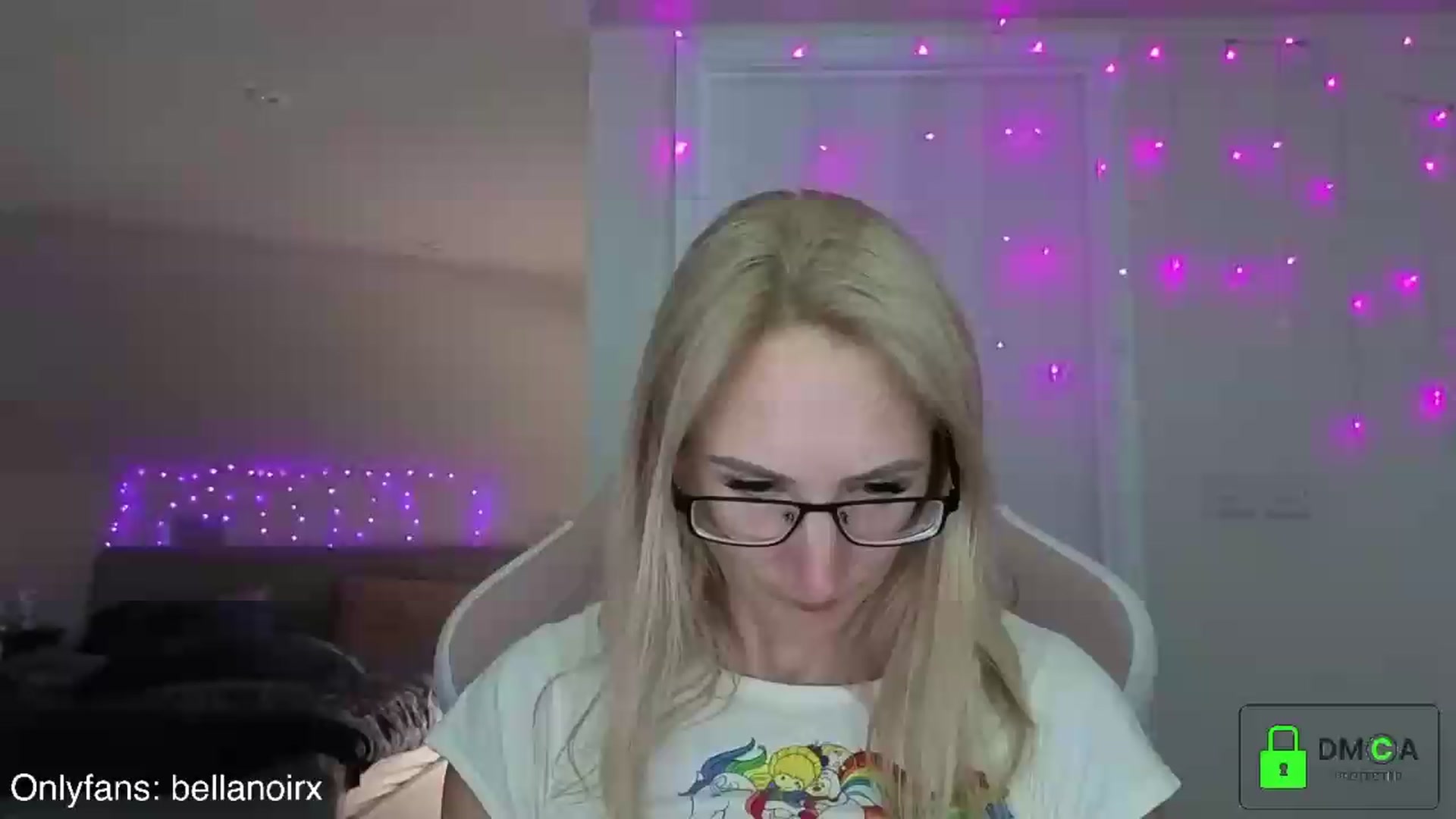 Gallery image thumbnail from Bellanoirxx's myfreecams stream on, 06/12/2026, 22:10 image 14 of 20
