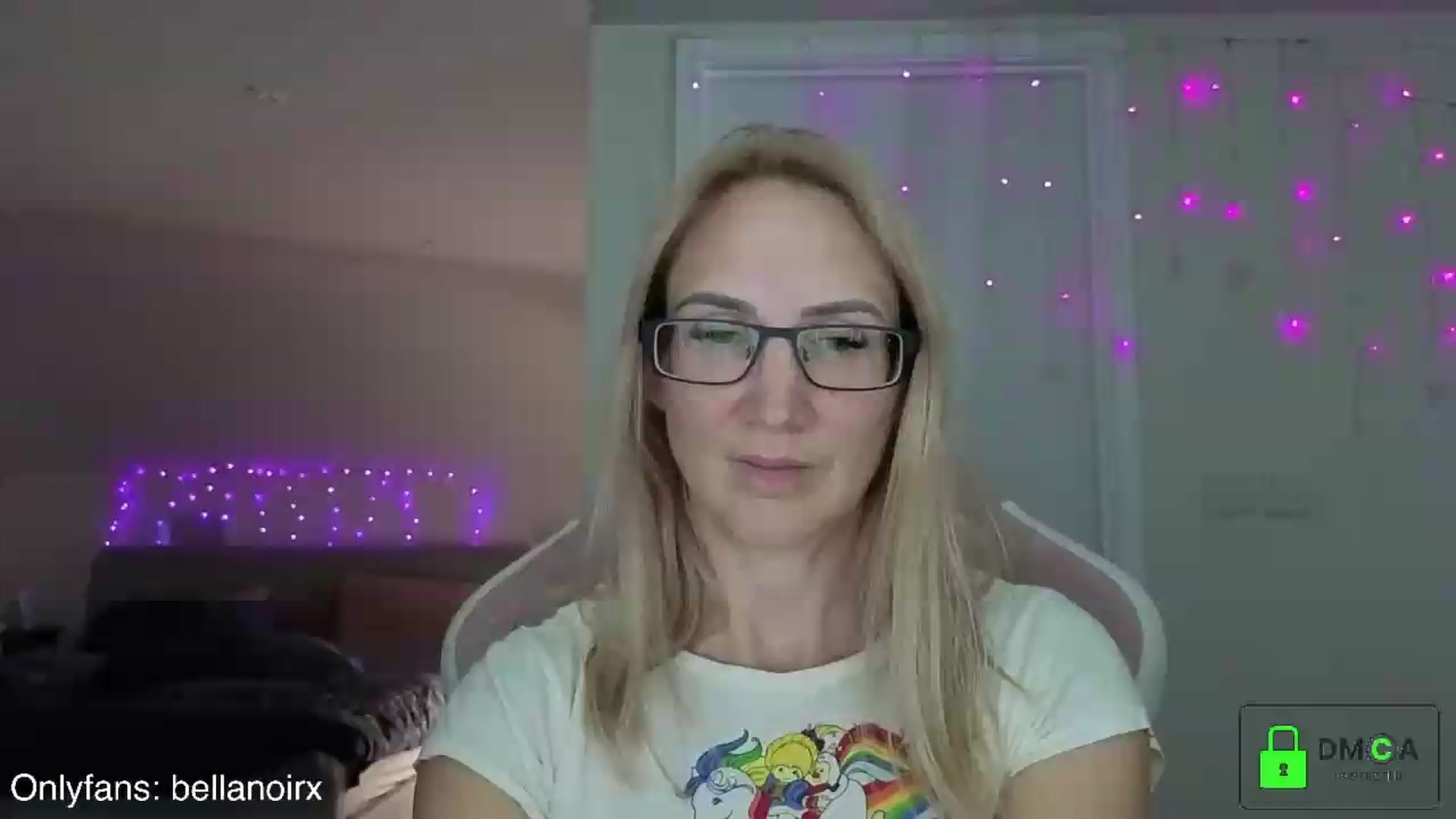 Gallery image thumbnail from Bellanoirxx's myfreecams stream on, 06/12/2026, 22:10 image 12 of 20
