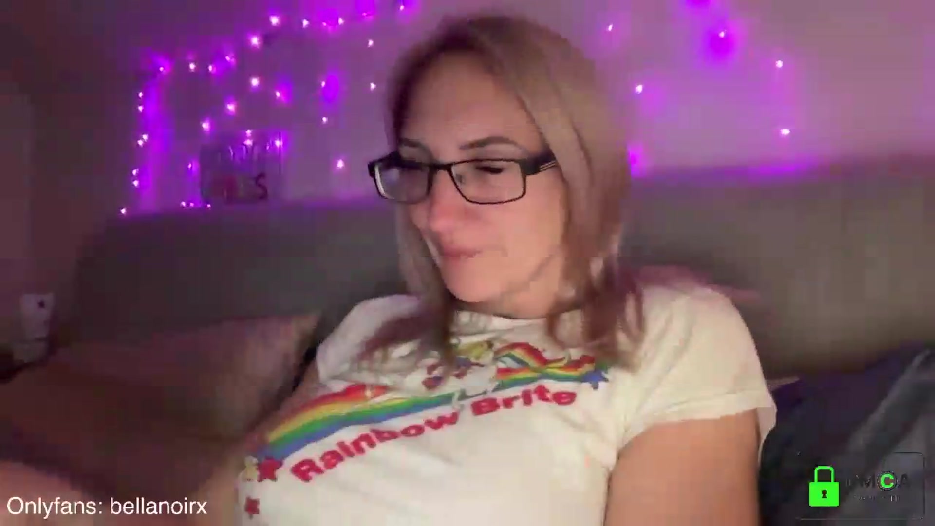Gallery image thumbnail from Bellanoirxx's myfreecams stream on, 06/12/2026, 23:11 image 2 of 20