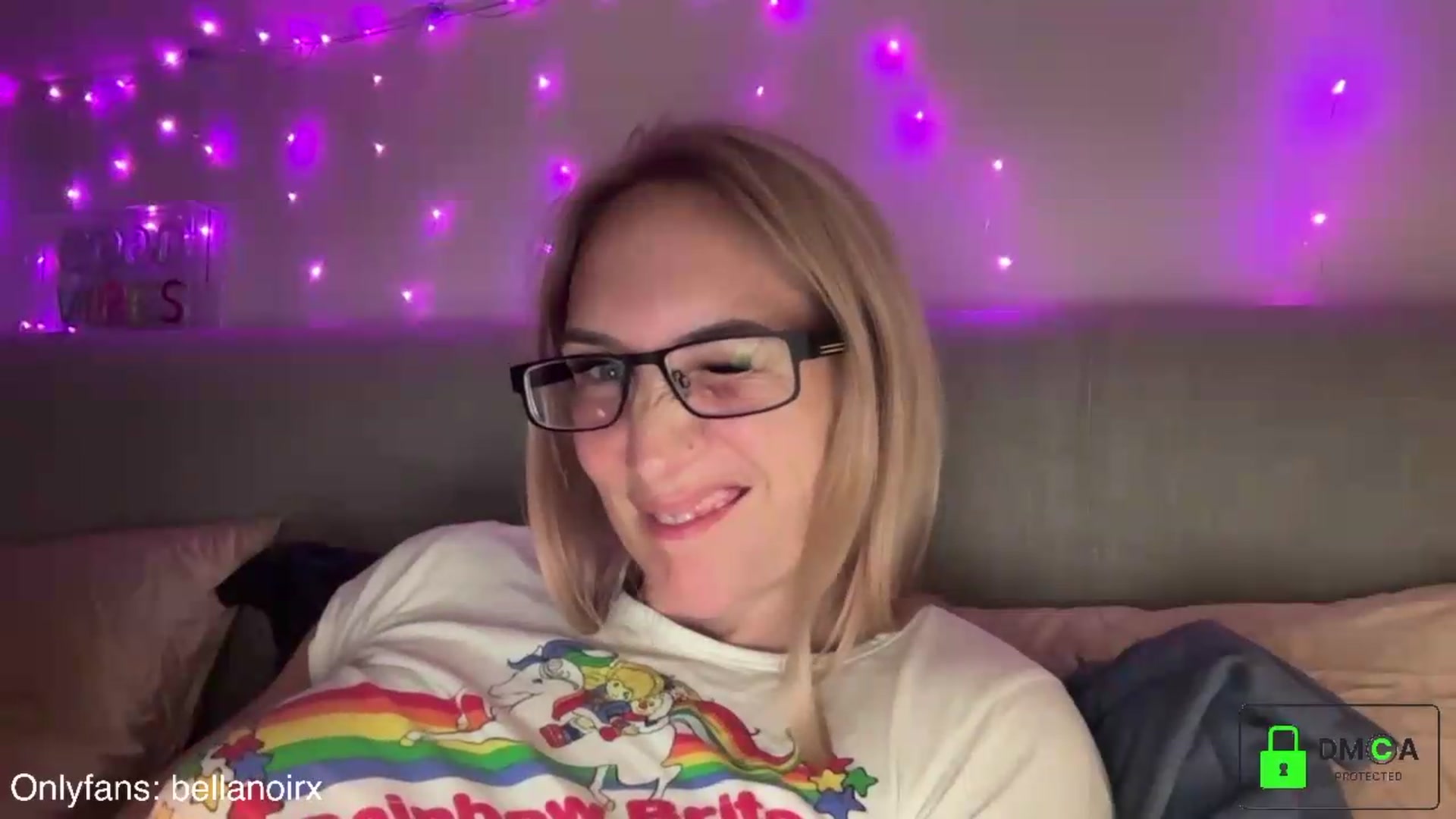 Gallery image thumbnail from Bellanoirxx's myfreecams stream on, 06/12/2026, 23:11 image 8 of 20