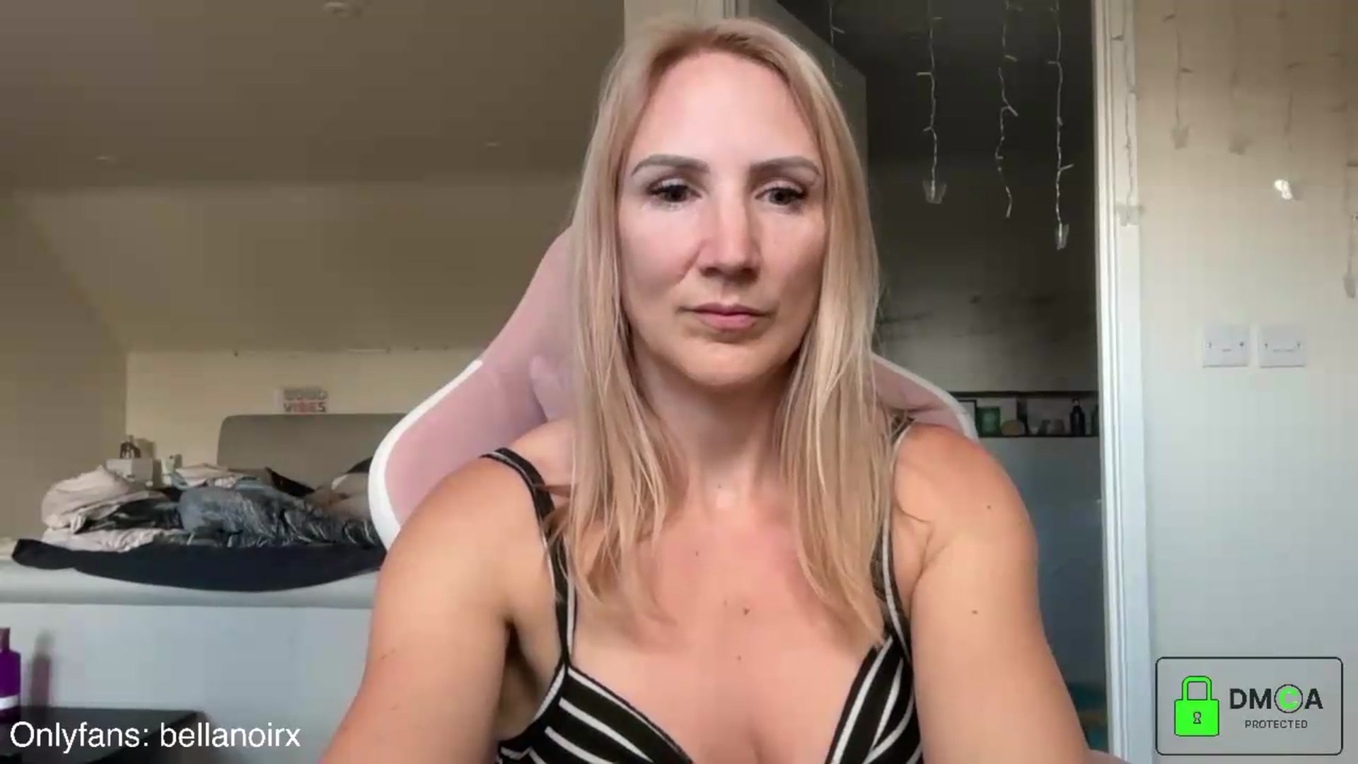 Gallery image thumbnail from Bellanoirxx's myfreecams stream on, 06/13/2026, 15:34 image 19 of 20