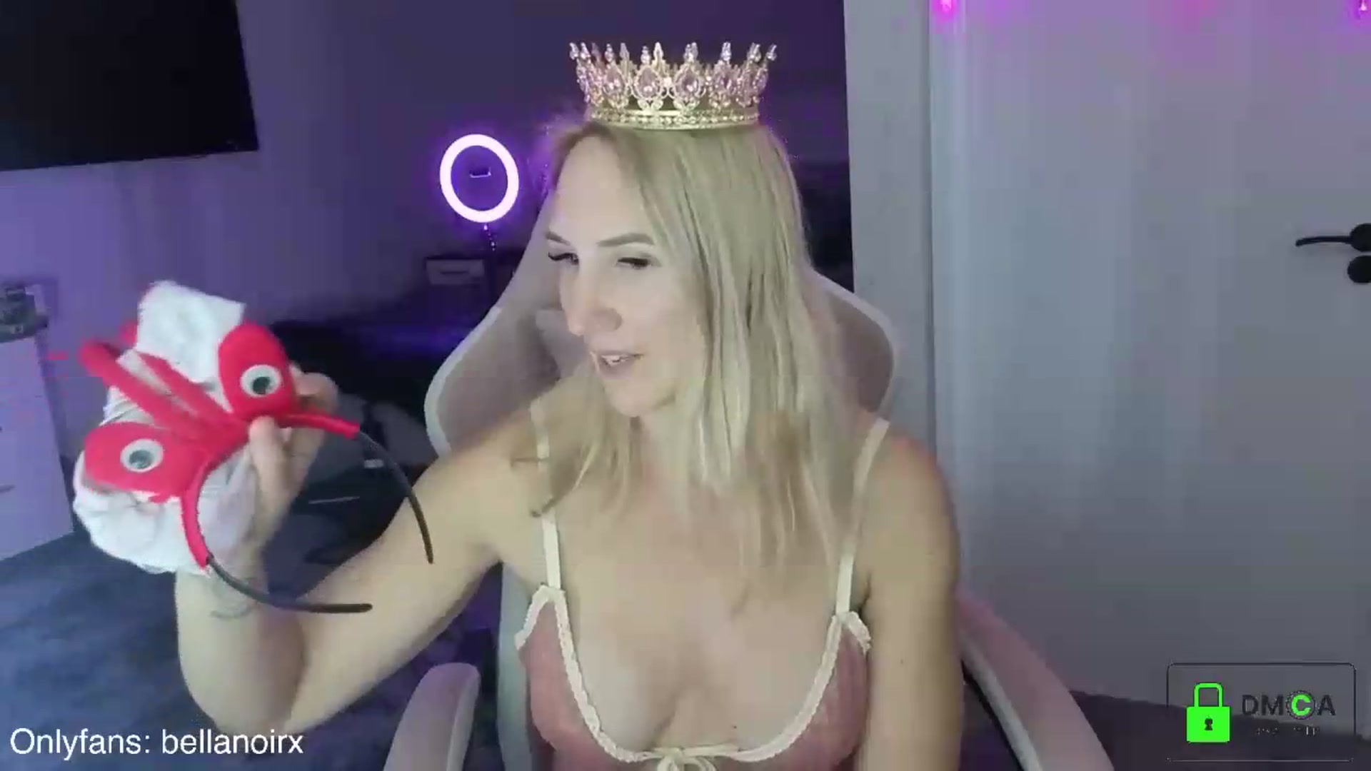 Gallery image thumbnail from Bellanoirxx's myfreecams stream on, 06/14/2026, 23:07 image 20 of 20