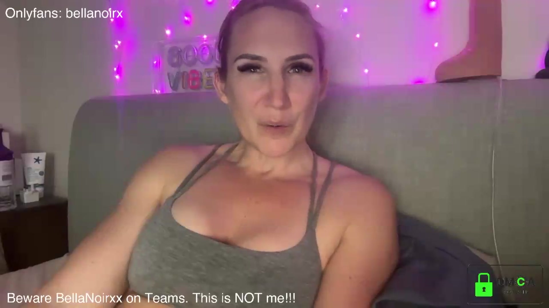Gallery image thumbnail from Bellanoirxx's myfreecams stream on, 06/18/2026, 22:27 image 18 of 20