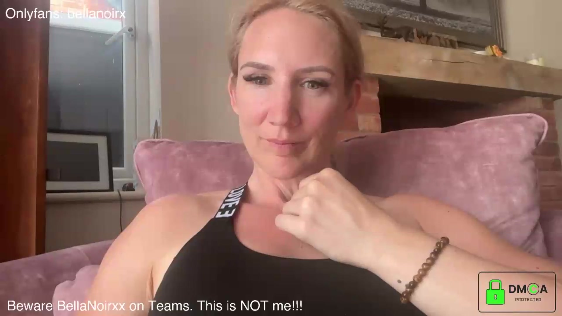 Gallery image thumbnail from Bellanoirxx's myfreecams stream on, 06/22/2026, 13:51 image 12 of 20