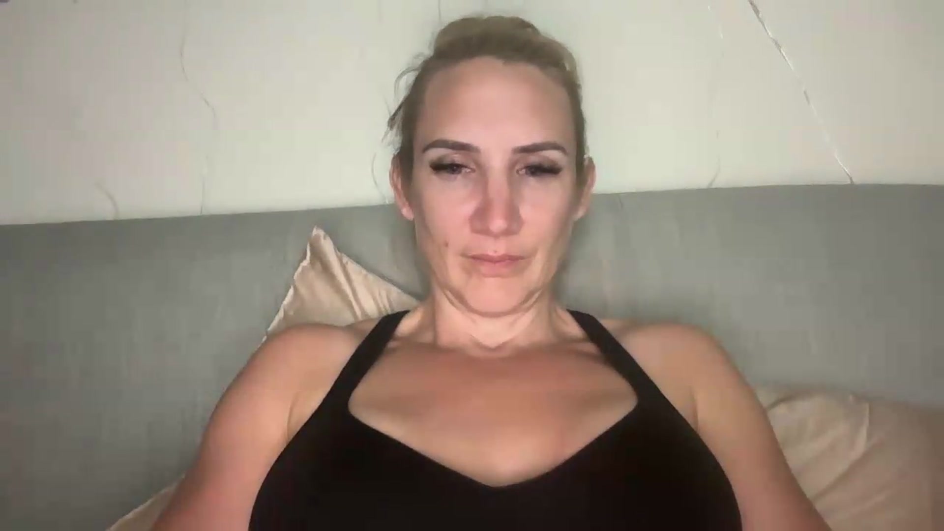 Gallery image thumbnail from Bellanoirxx's myfreecams stream on, 06/24/2026, 22:06 image 20 of 20