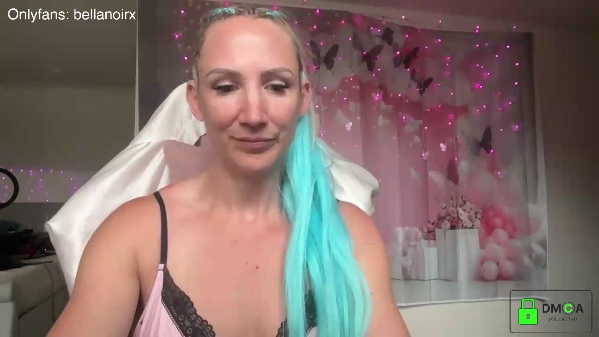 Gallery image thumbnail from Bellanoirxx's myfreecams stream on, 07/01/2026, 12:41 image 9 of 20