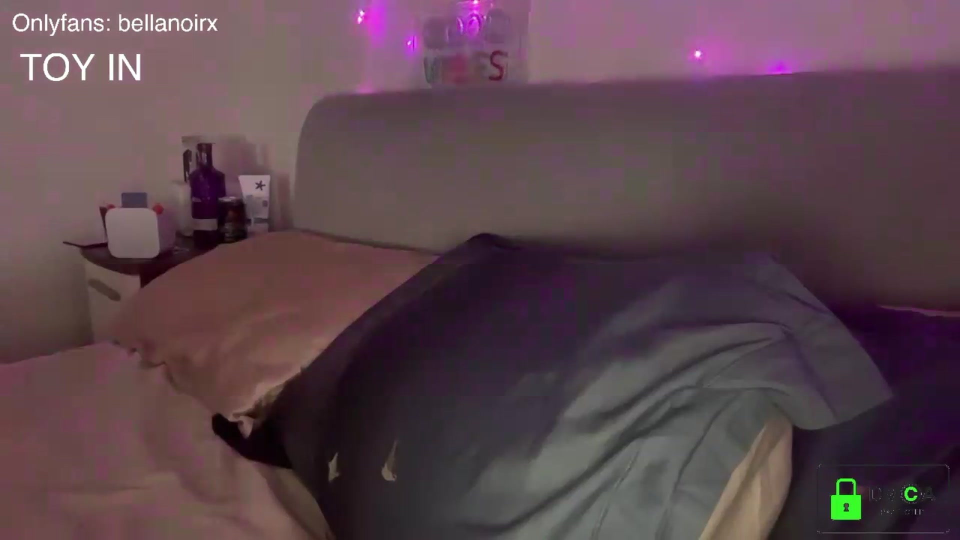 Gallery image thumbnail from Bellanoirxx's myfreecams stream on, 07/05/2026, 23:50 image 18 of 20