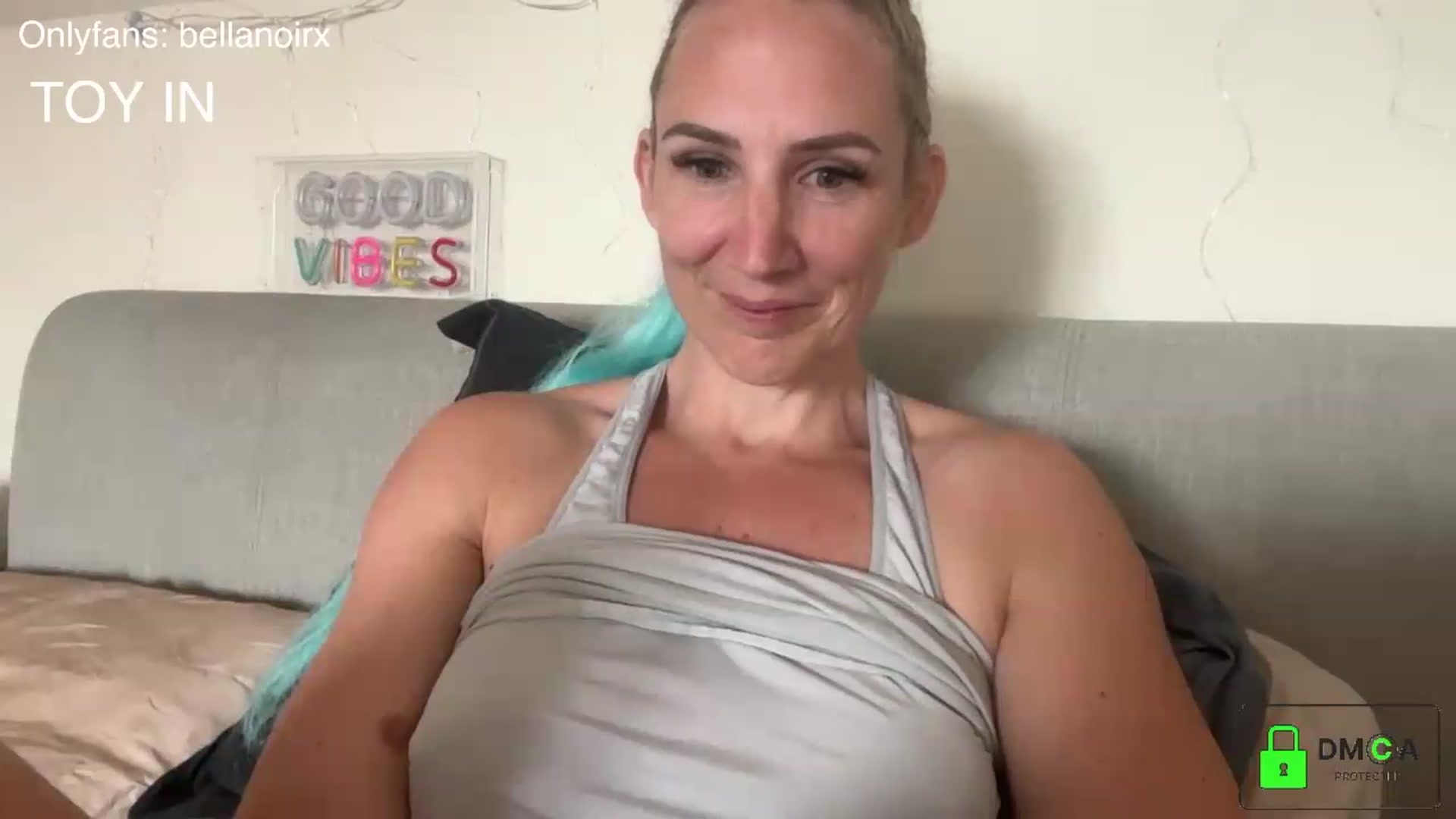 Gallery image thumbnail from Bellanoirxx's myfreecams stream on, 07/06/2026, 10:20 image 17 of 20