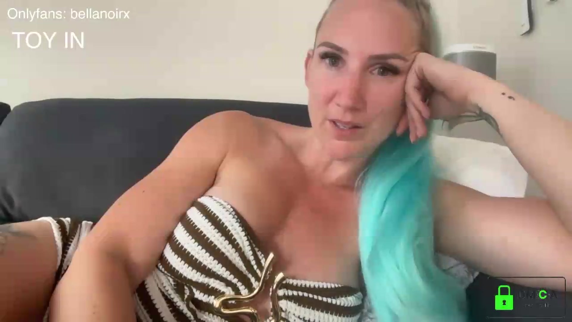 Gallery image thumbnail from Bellanoirxx's myfreecams stream on, 07/06/2026, 14:09 image 13 of 20