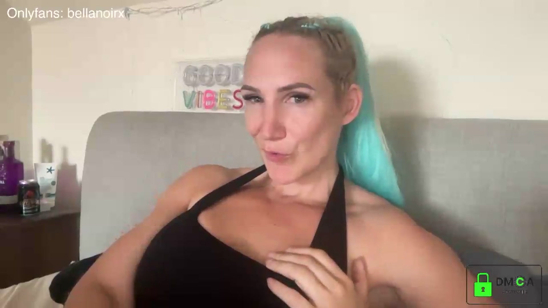 Gallery image thumbnail from Bellanoirxx's myfreecams stream on, 07/07/2026, 08:37 image 3 of 20