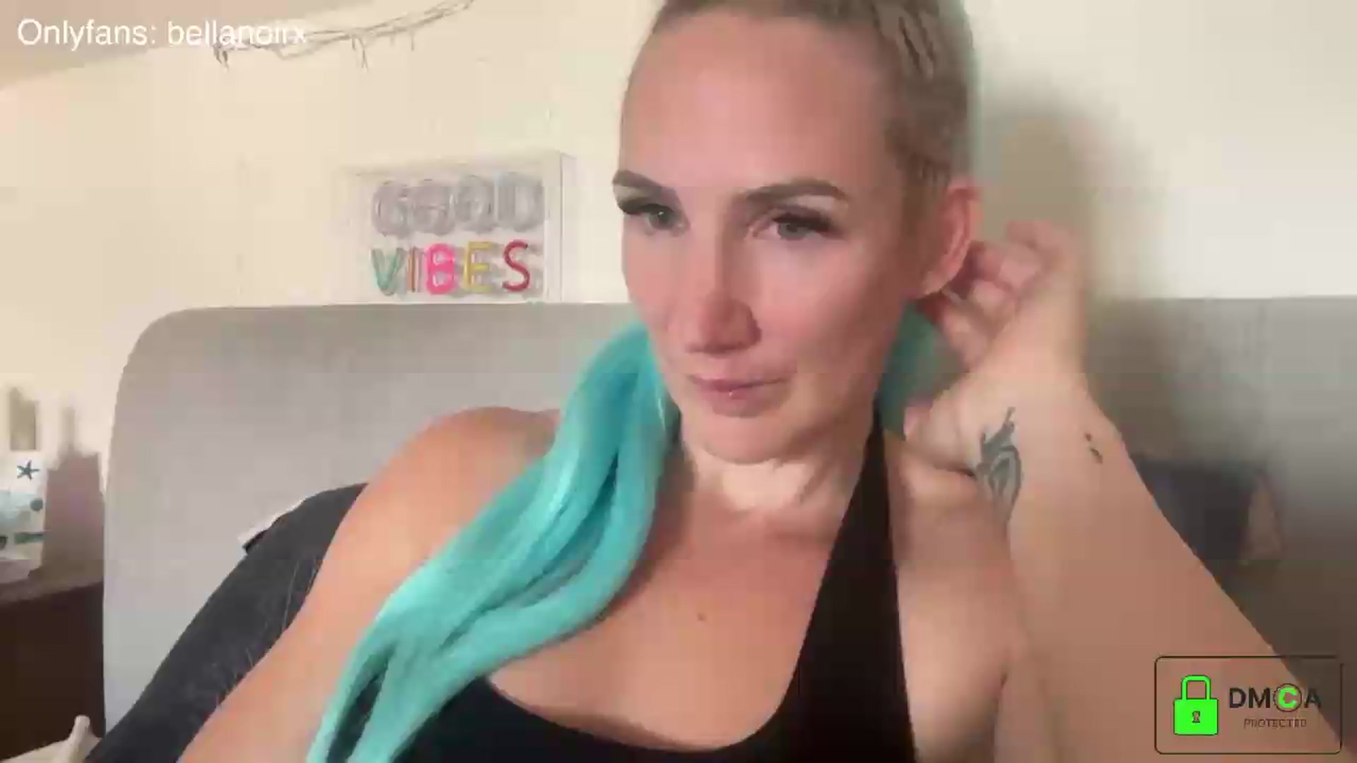Gallery image thumbnail from Bellanoirxx's myfreecams stream on, 07/07/2026, 13:15 image 1 of 20