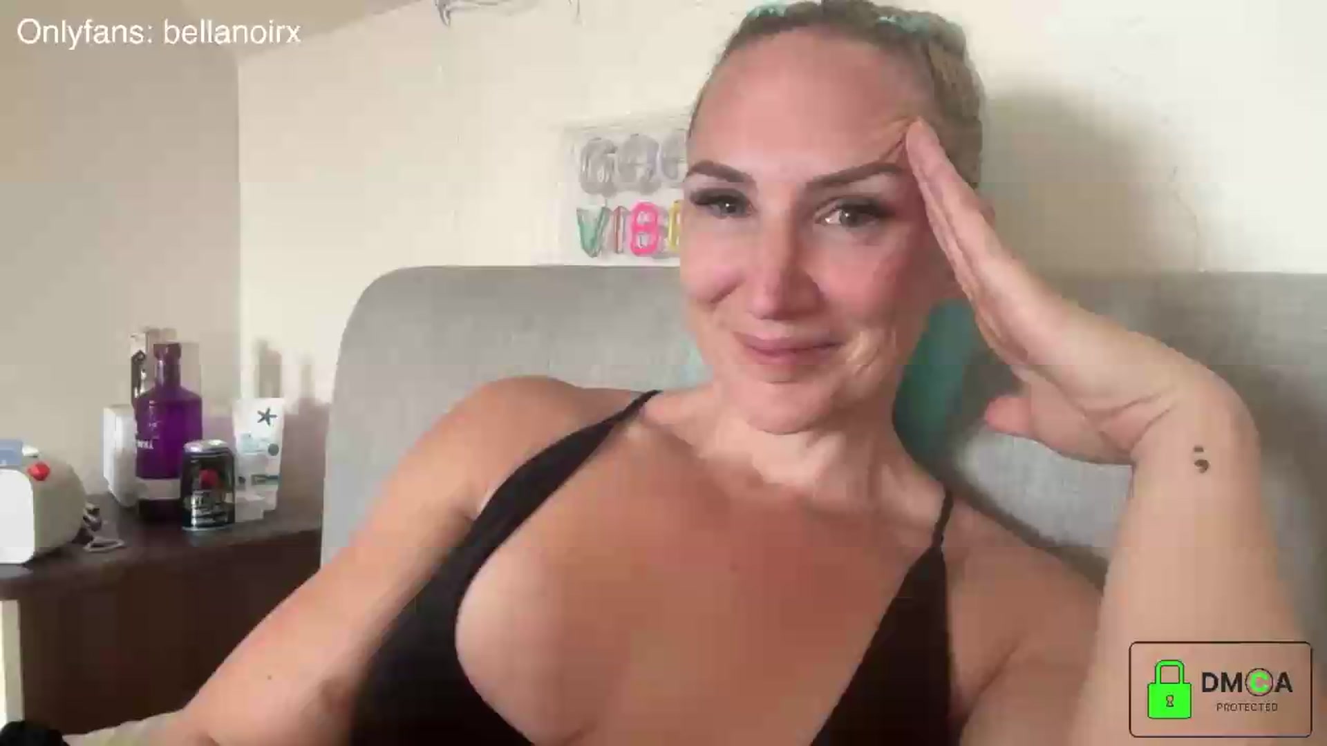 Gallery image thumbnail from Bellanoirxx's myfreecams stream on, 07/08/2026, 09:26 image 14 of 20