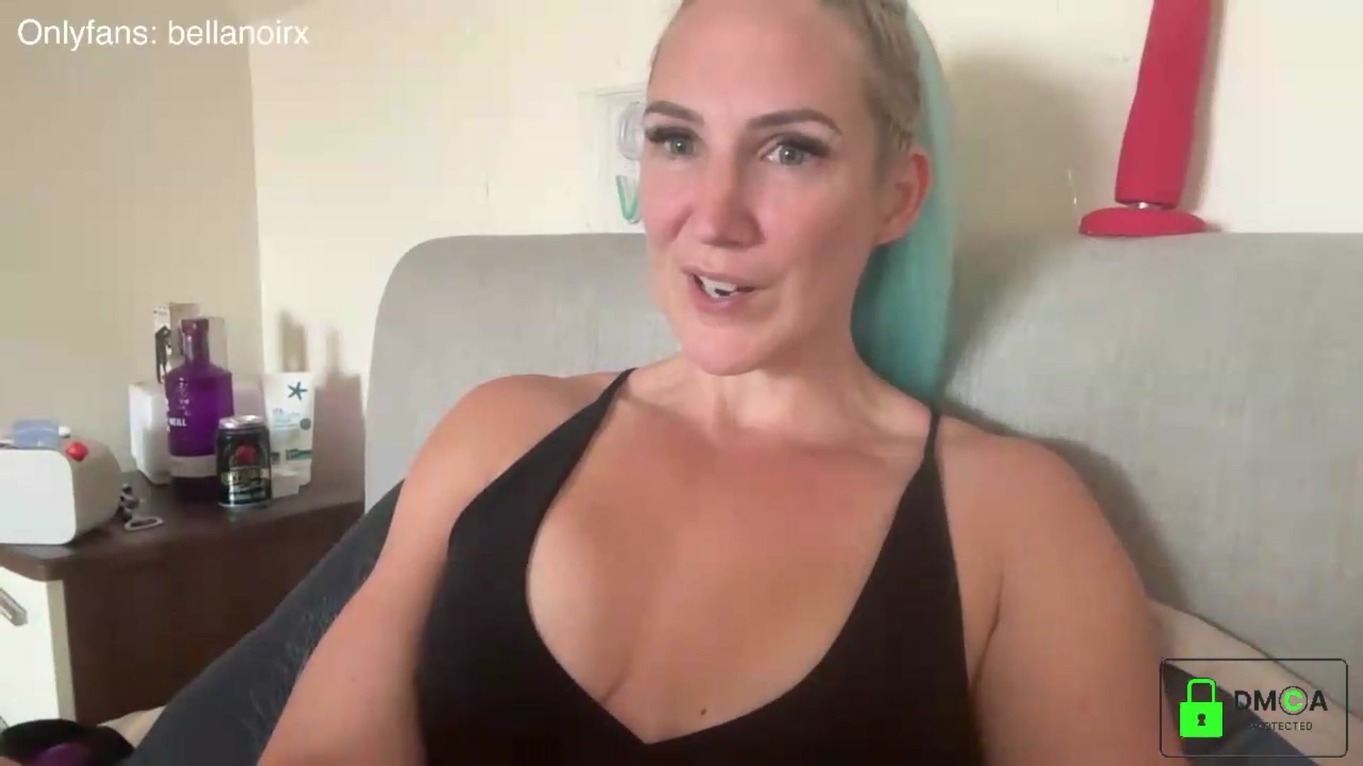 Gallery image thumbnail from Bellanoirxx's myfreecams stream on, 07/08/2026, 10:27 image 3 of 20