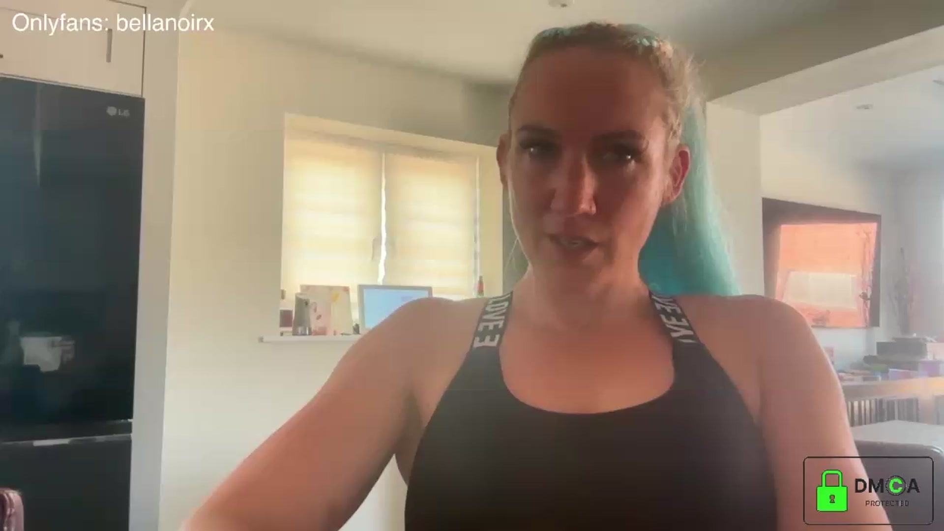 Gallery image thumbnail from Bellanoirxx's myfreecams stream on, 07/09/2026, 11:03 image 11 of 20